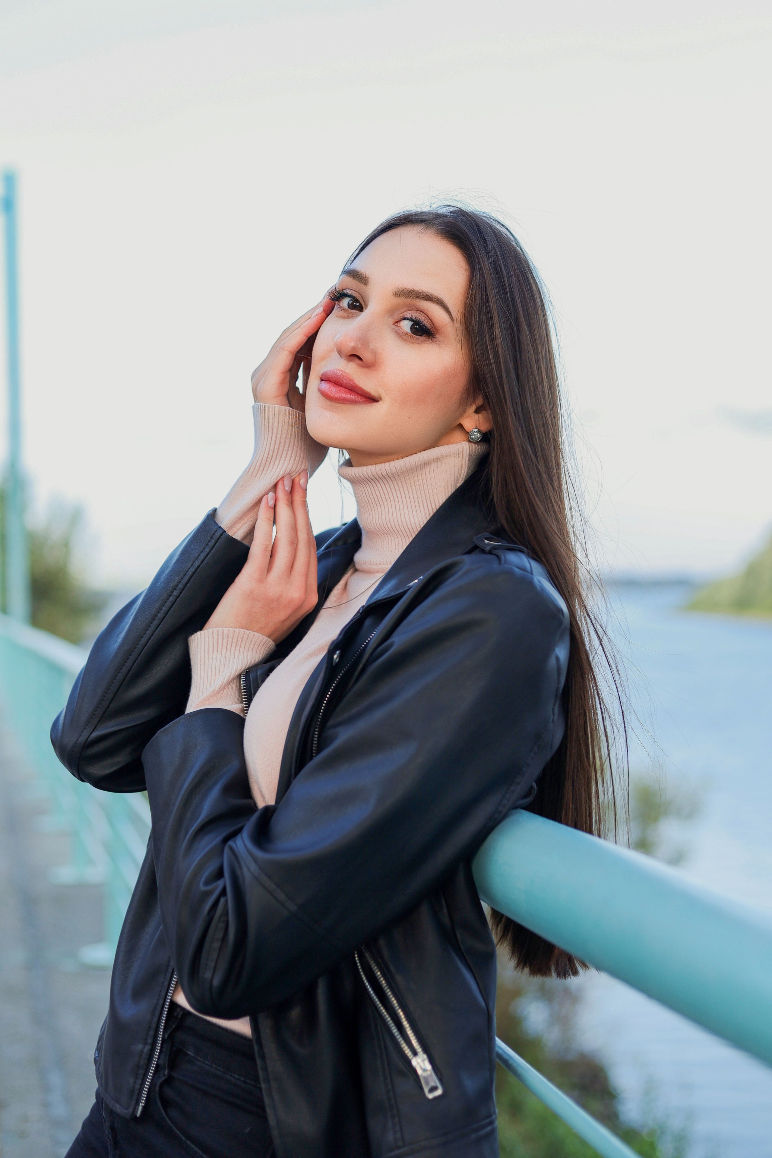 Модель для предметной съемки Юлия А. Н.Новгород| Sale Easy