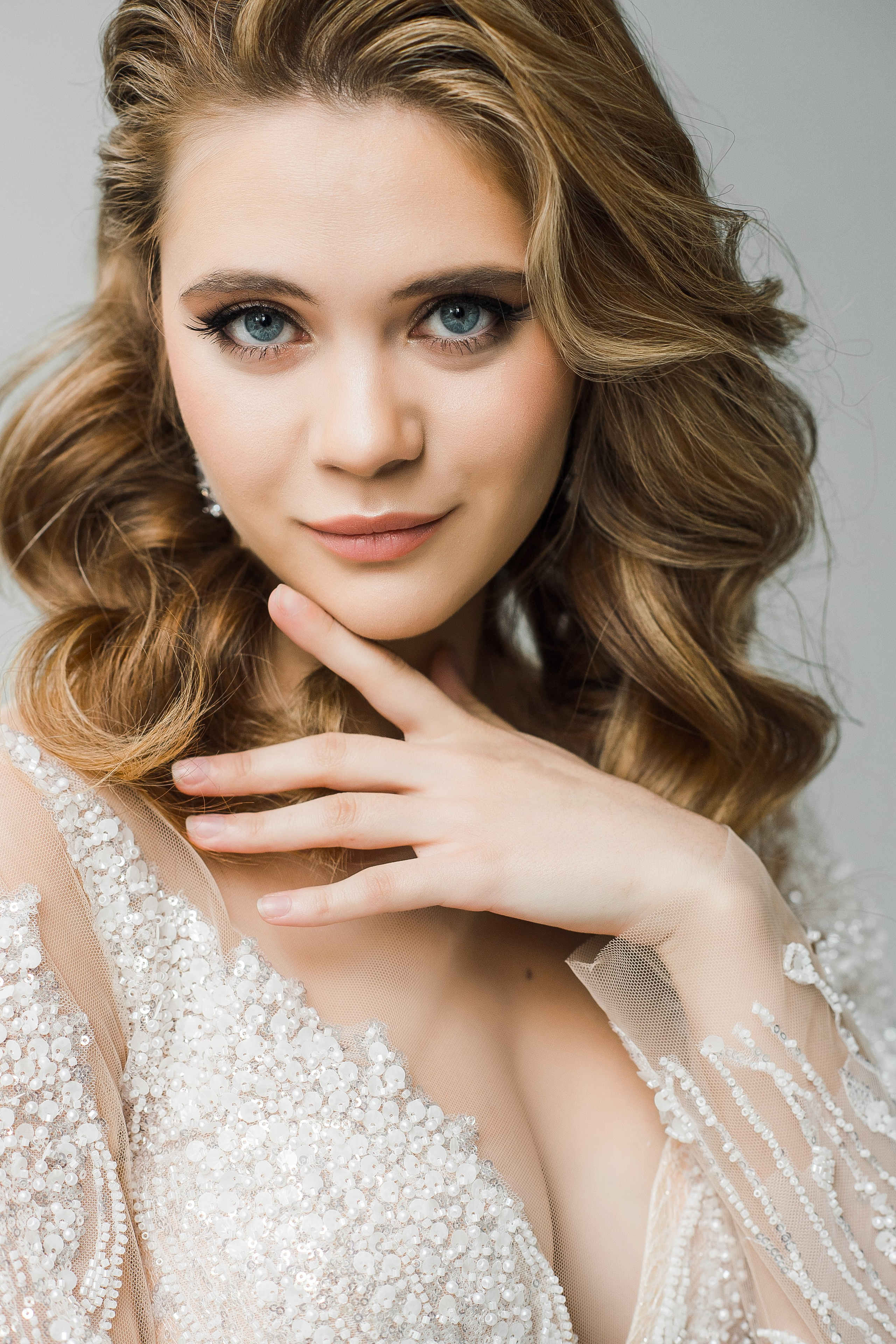 Модель для предметной съемки Владислава Н.Н.| Sale Easy