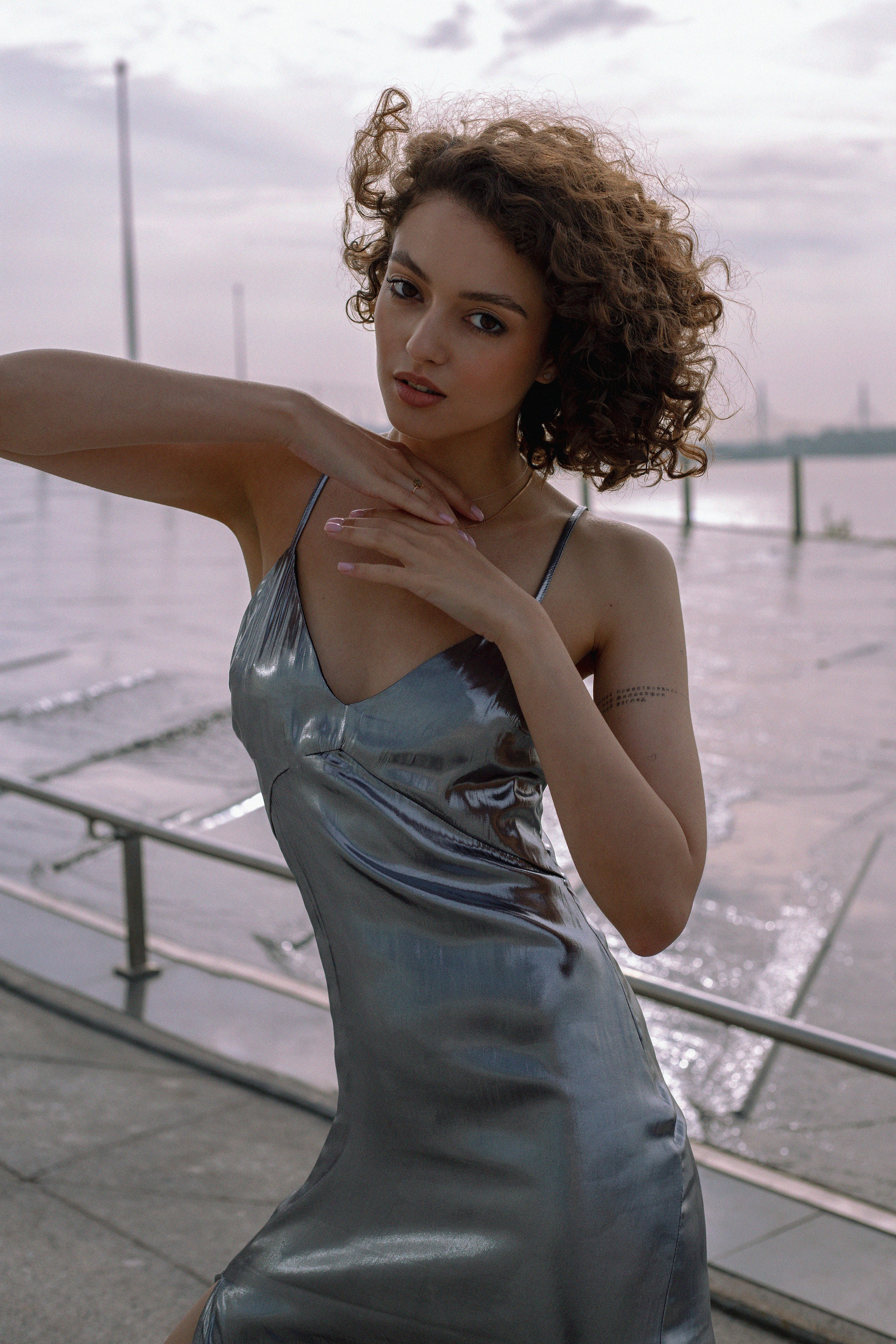 Модель для предметной съемки Анна Ш. С.-Пб| Sale Easy