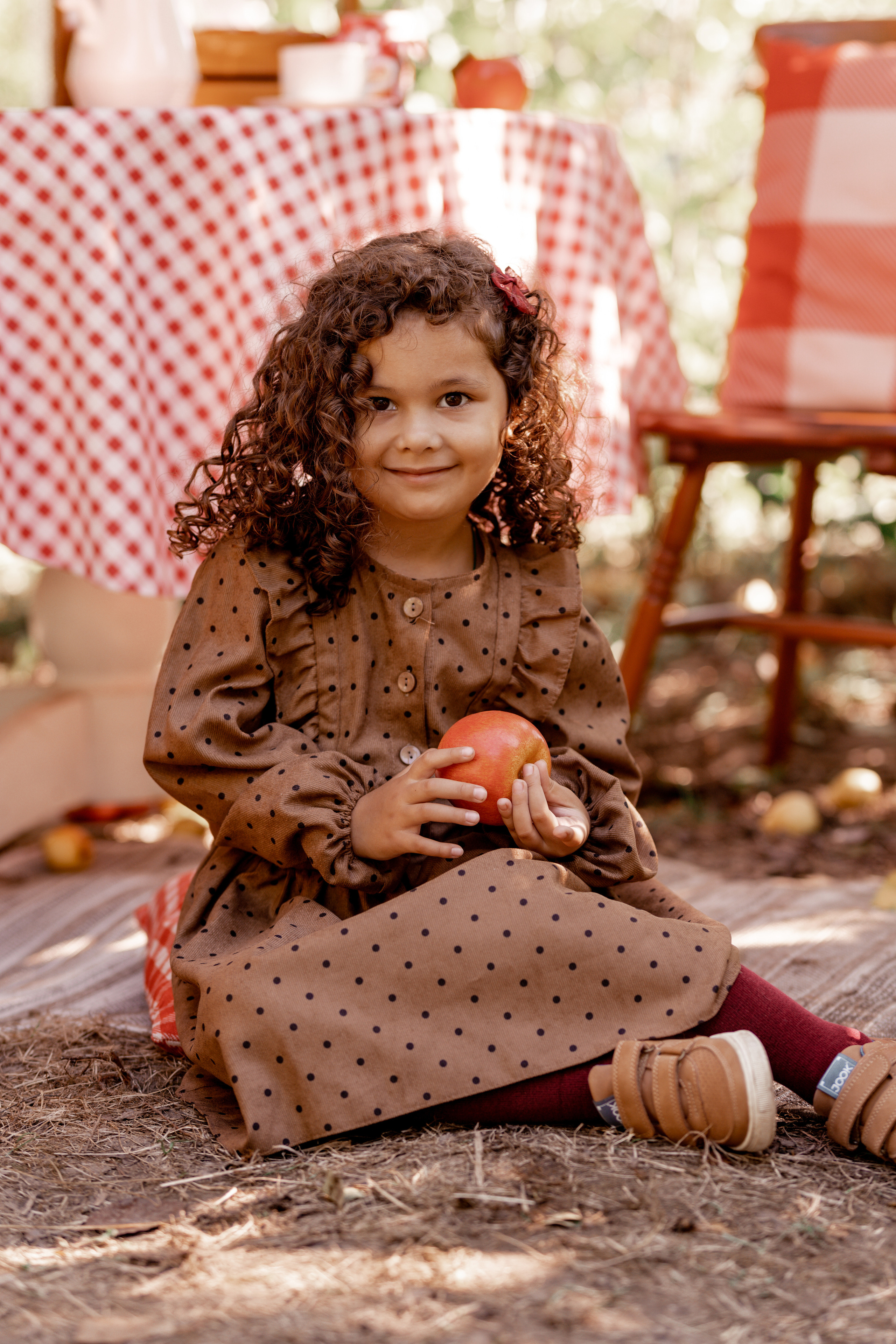 Модель девочка для предметной съемки Ева В С-Петербург | Sale Easy