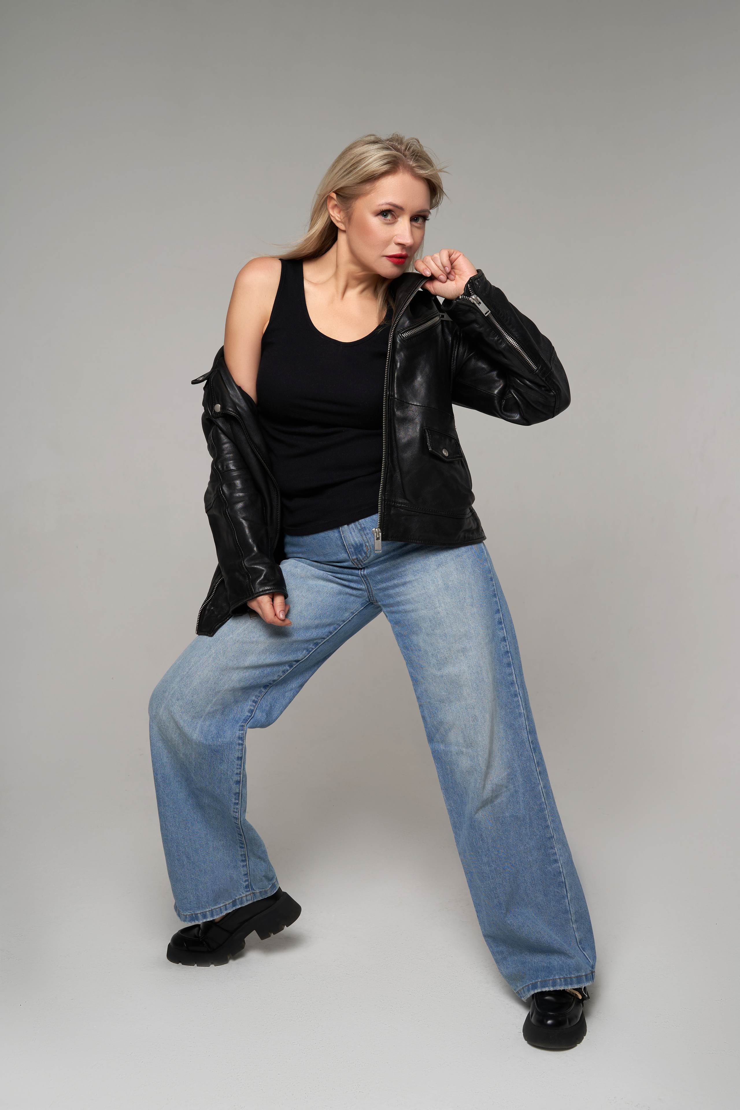 Модель для предметной съемки Марина Г. Москва| Sale Easy