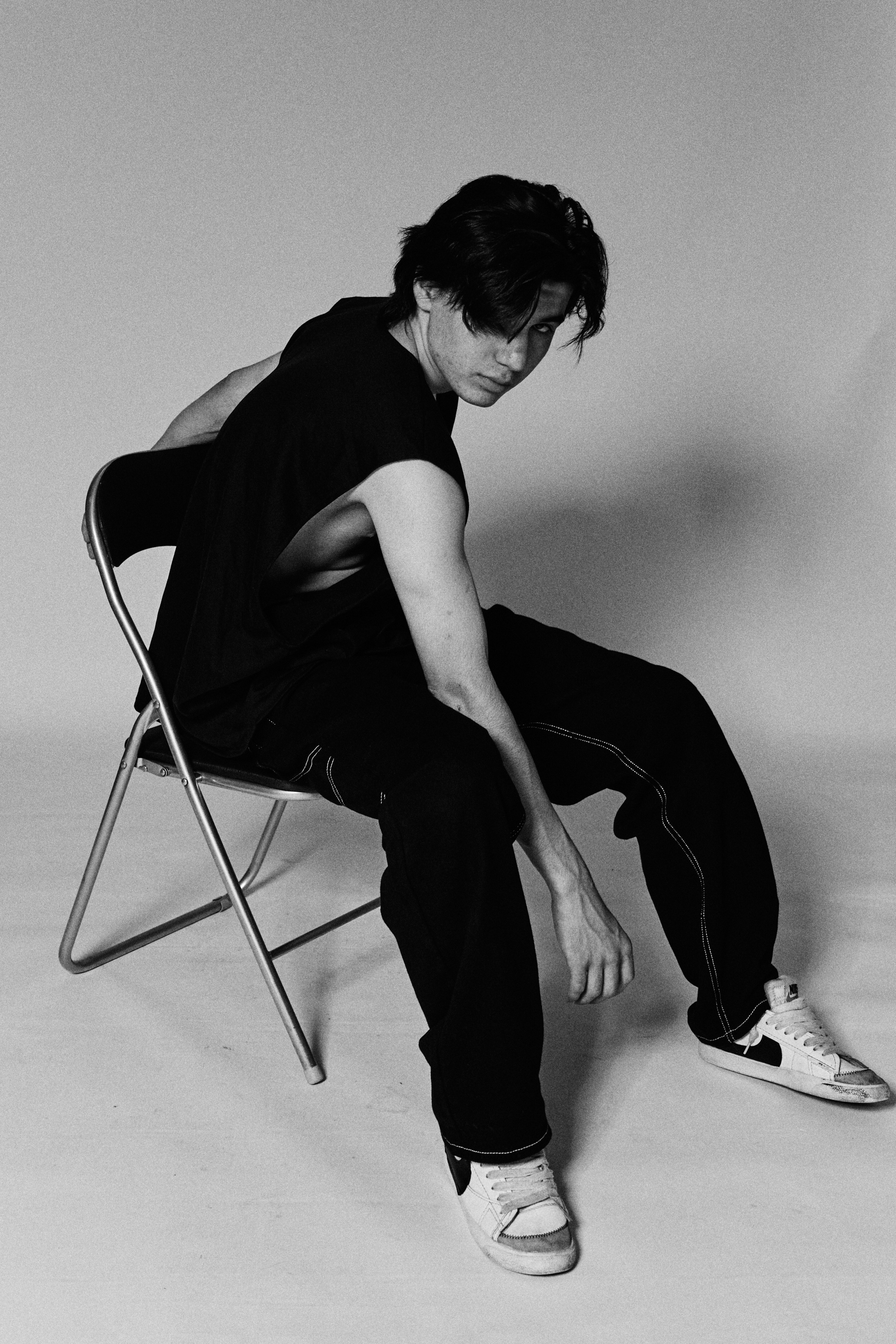 Модель для предметной съемки Зухурбек Москва | Sale Easy