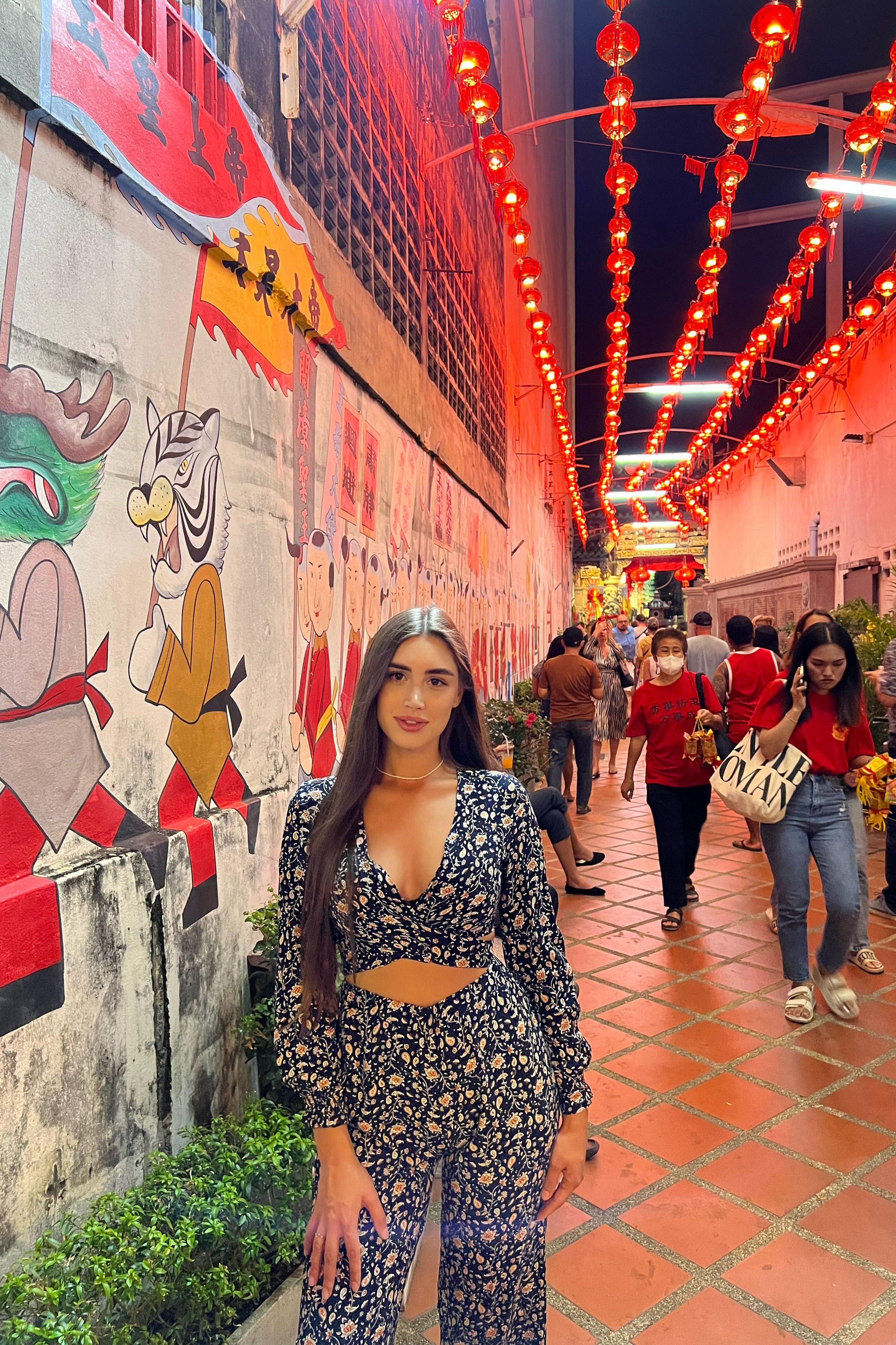 Модель для предметной съемки Виктория из Москвы| Sale Easy