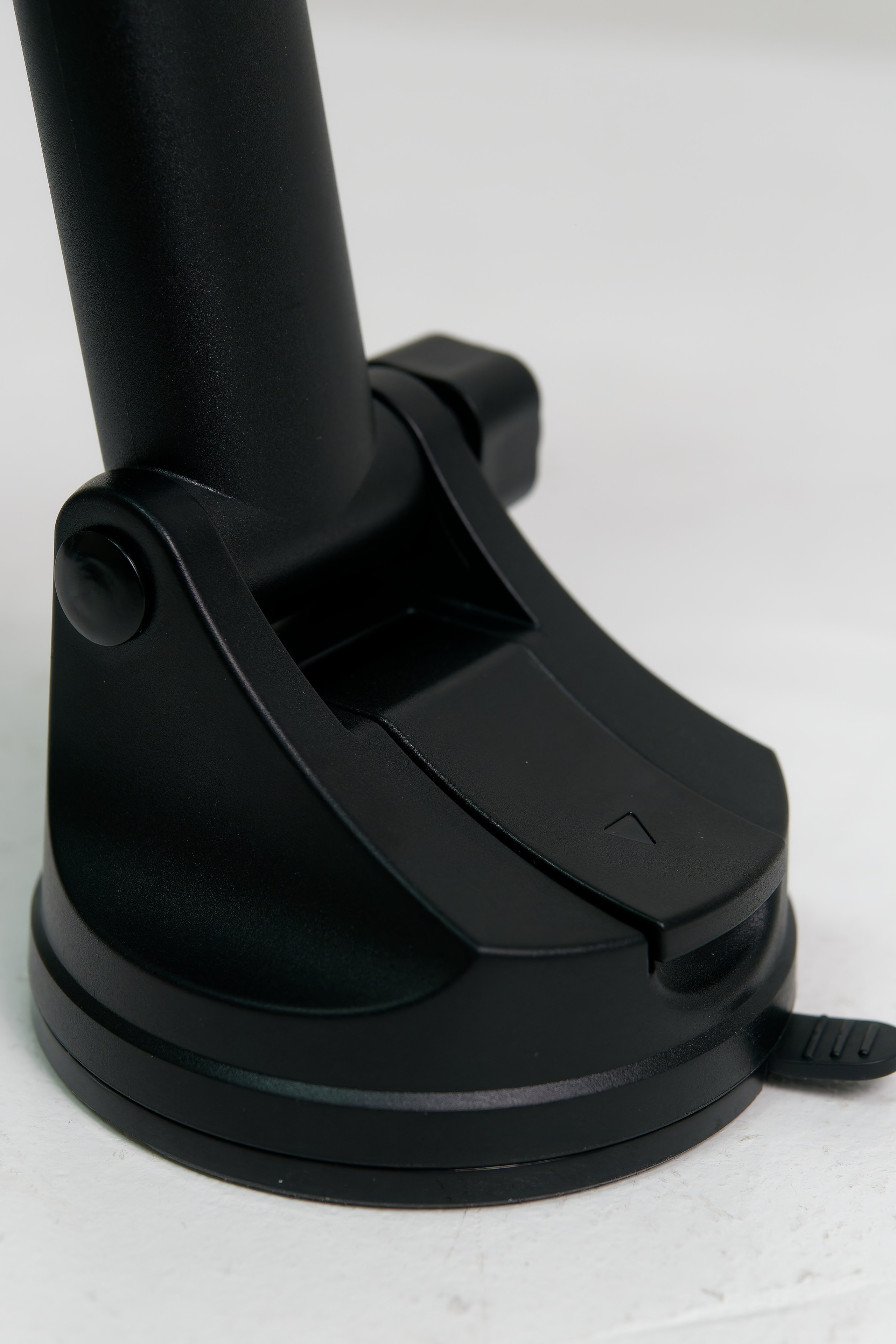 Предметная съемка автотоваров, с четкой демонстрацией текстуры и материалов.