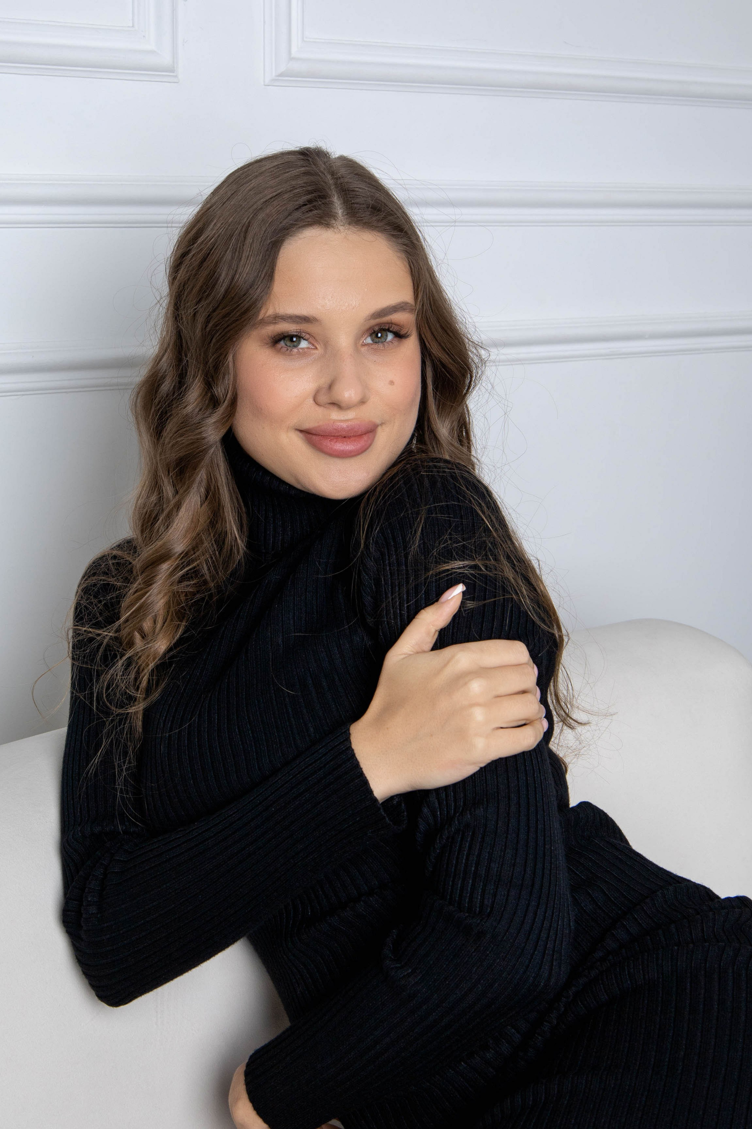 Модель для съемки фото для маркетплейса Эльмира Москва | Sale Easy