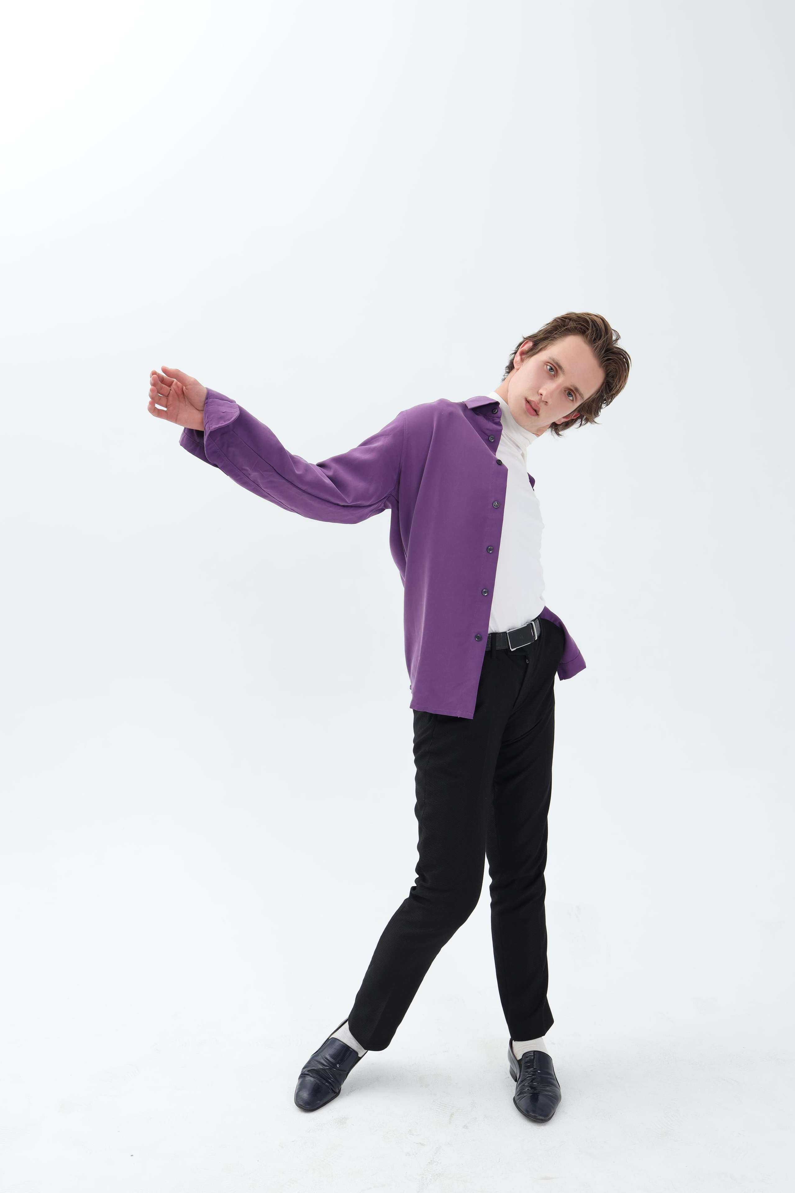 Модель для предметной съемки Виктор Москва | Sale Easy