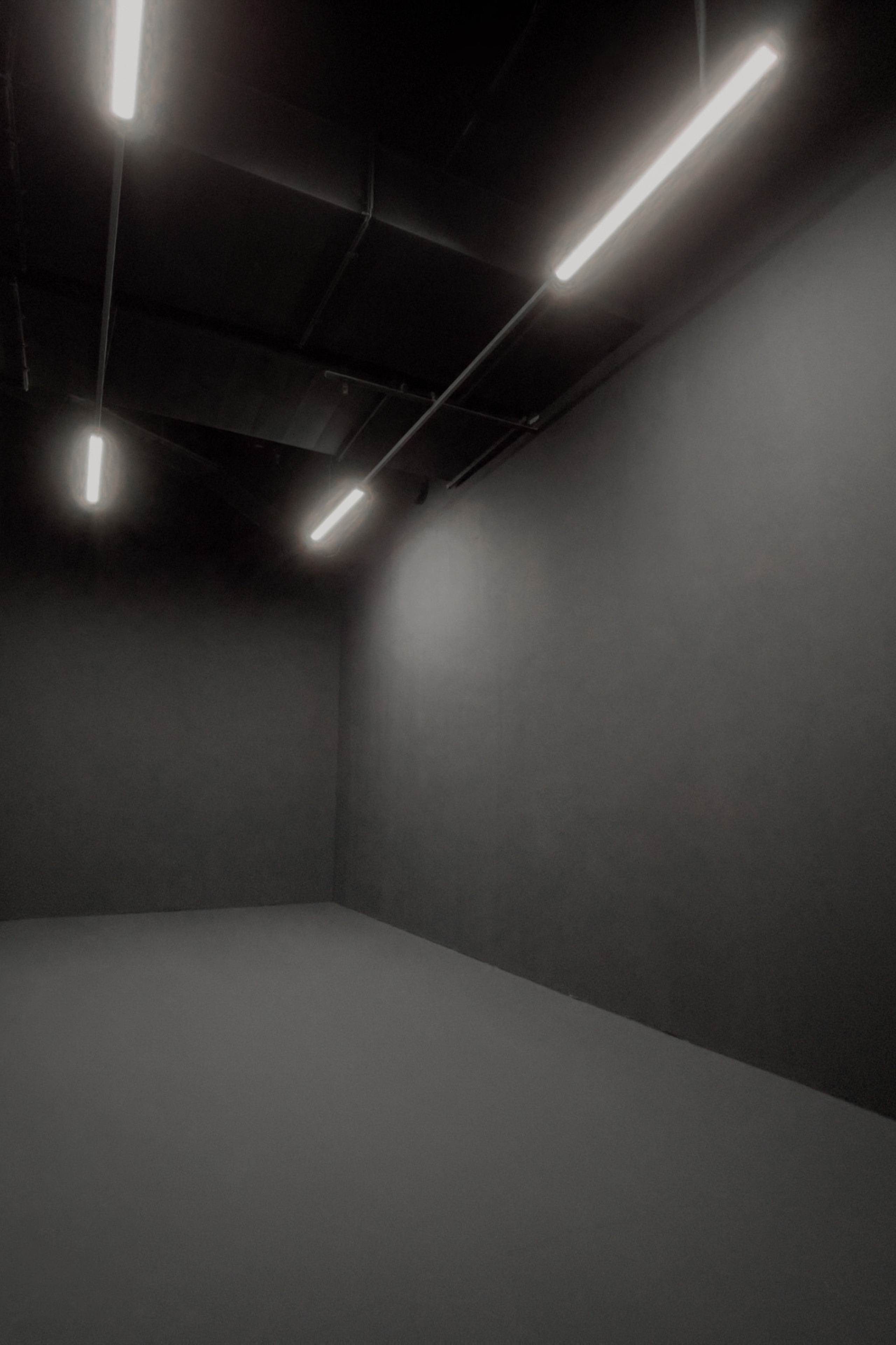 Студия Soulmate Place — зал Черный для предм. съемки С.-Пб|Sale Easy