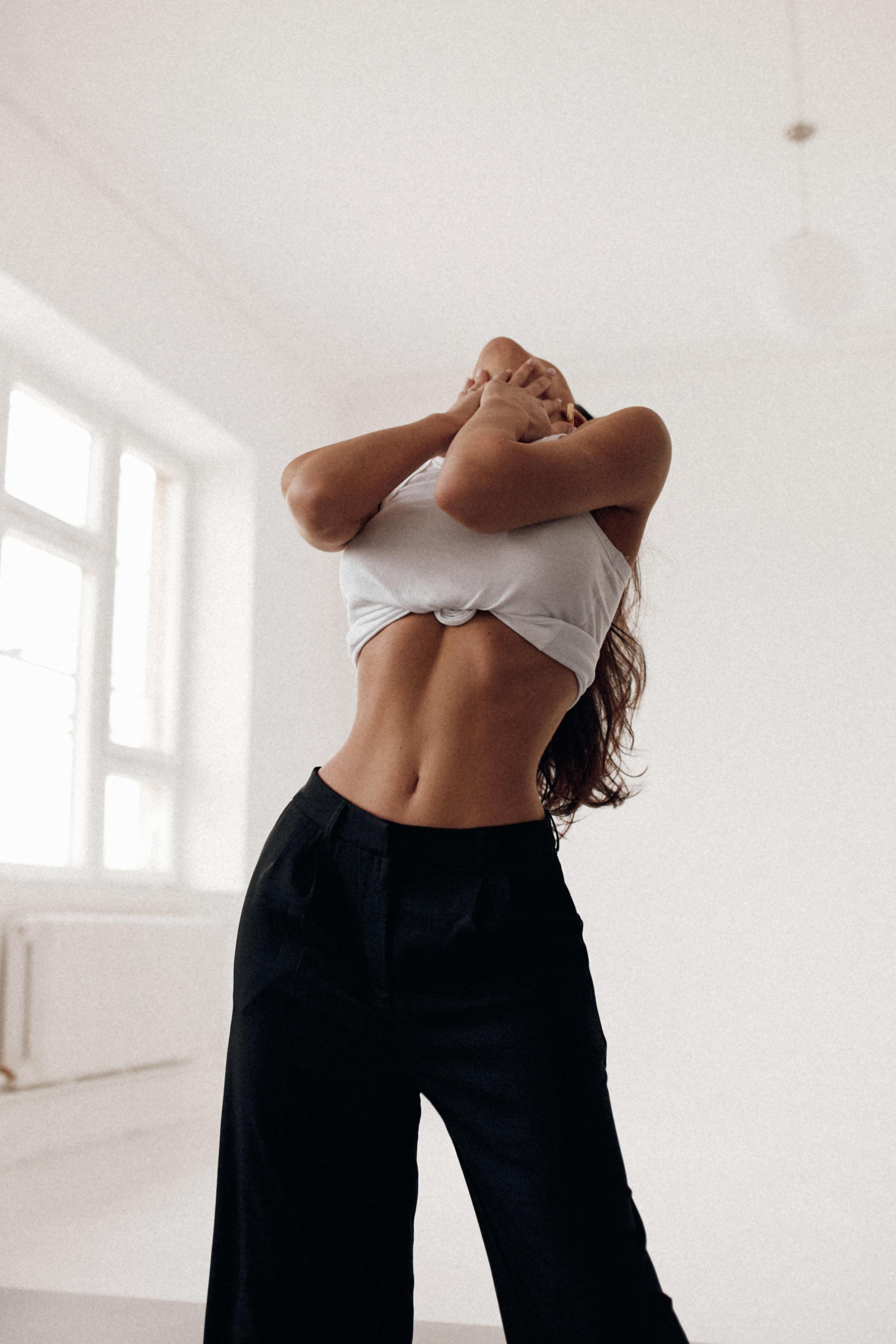 Модель для предметной съемки москвичка вероника| Sale Easy