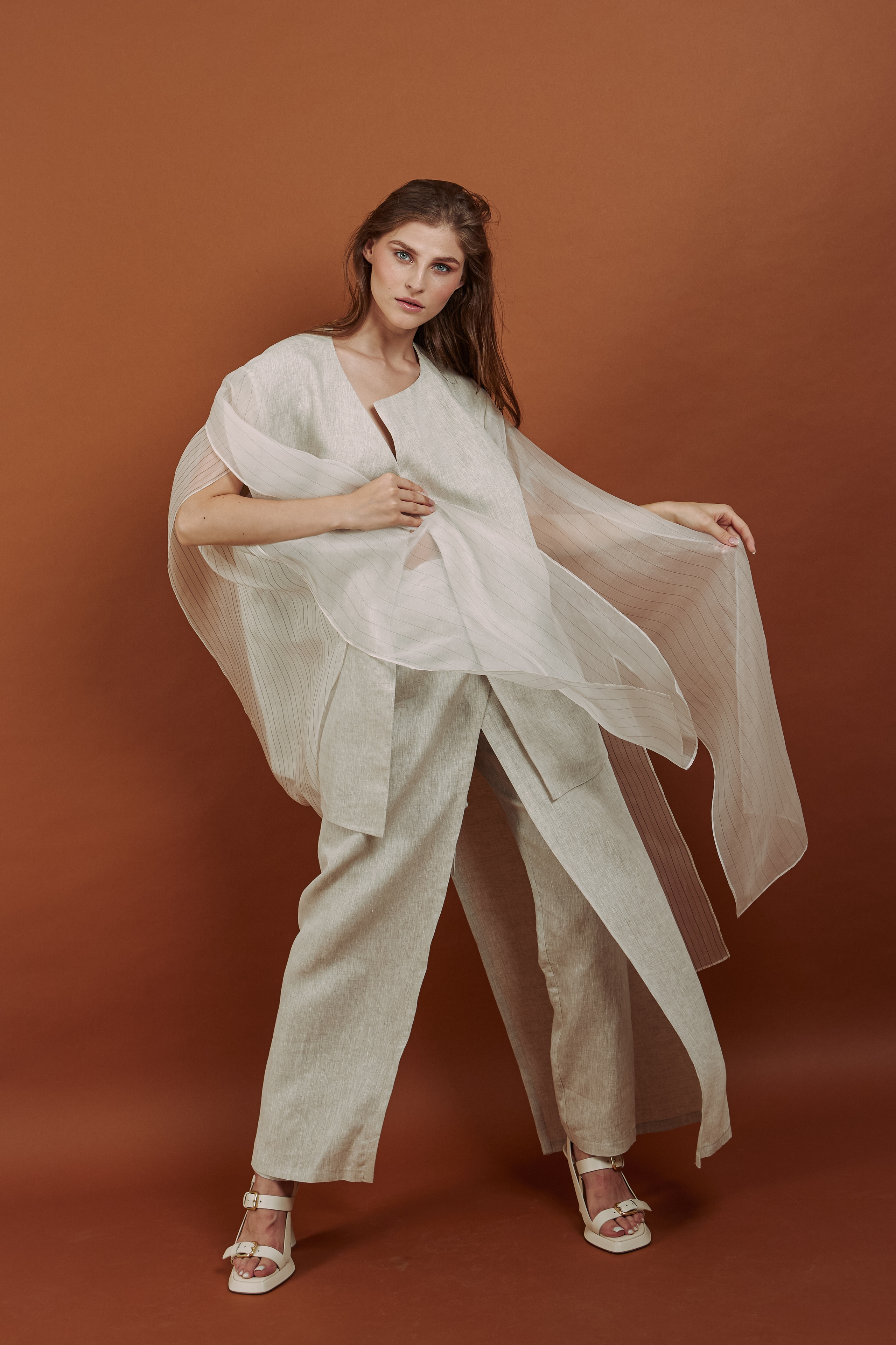 Модель для предметной съемки Ирина 5 Н.Новгород | Sale Easy