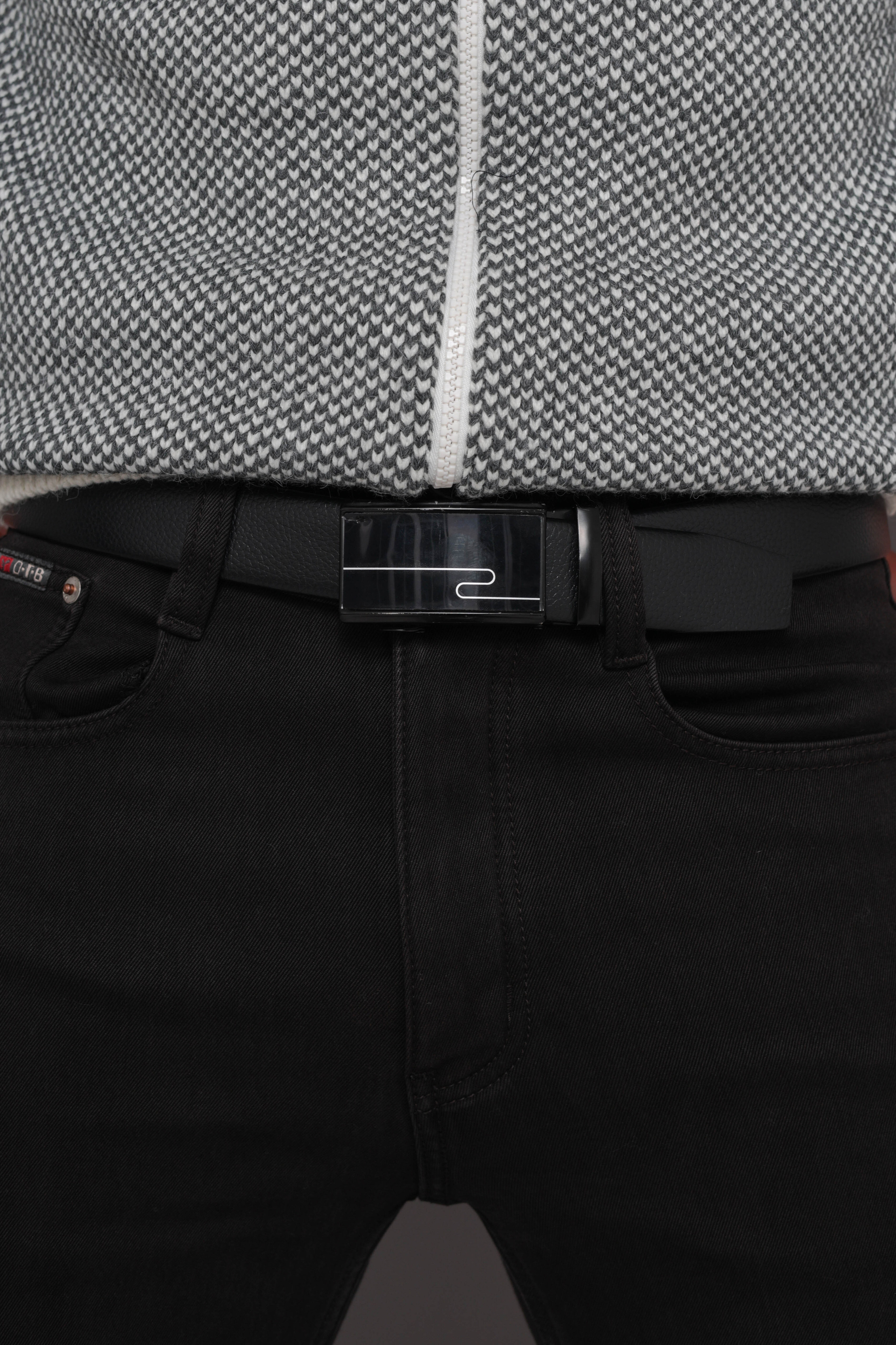 Портфолио. Фото мужской одежды для маркетплейсов | Sale Easy