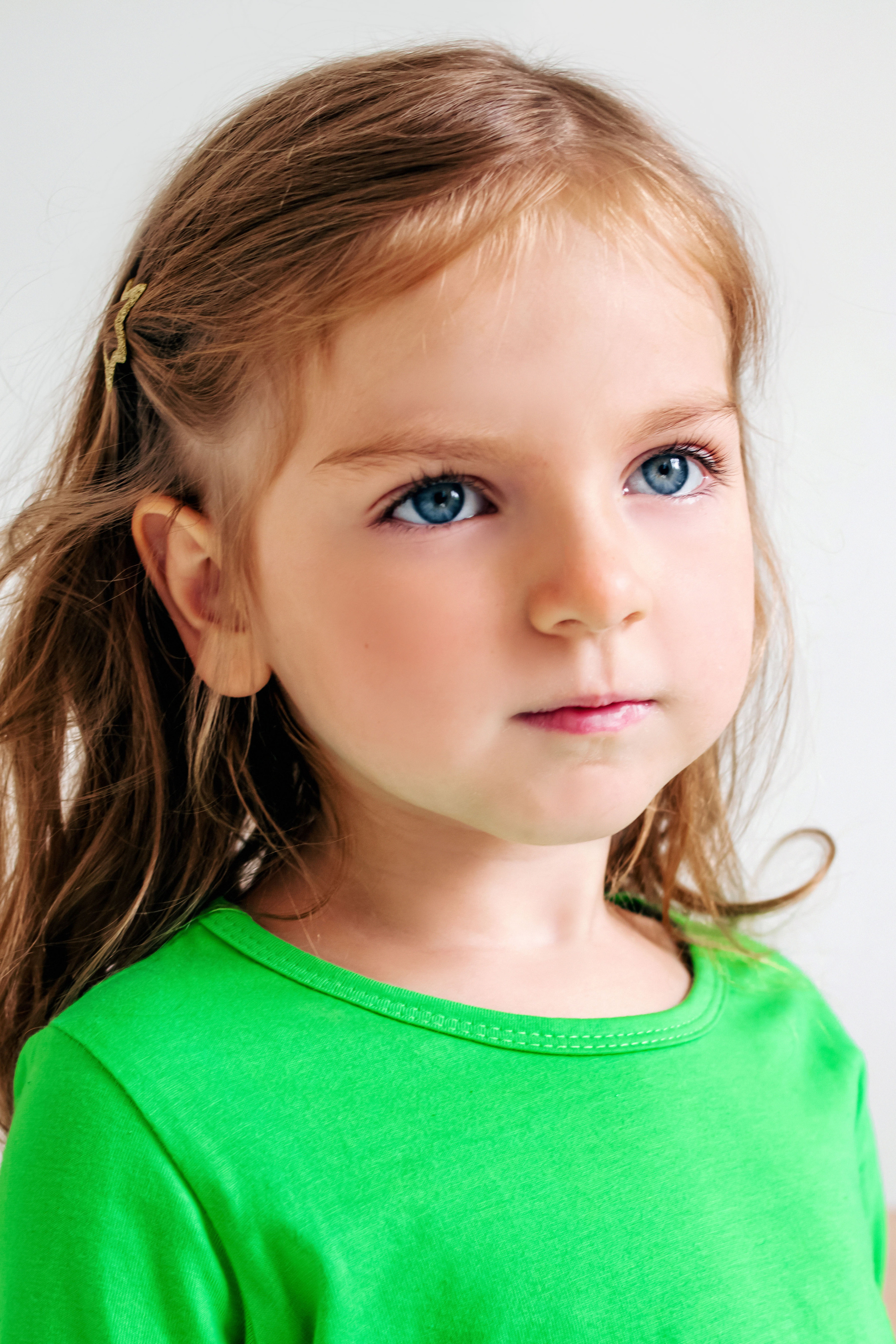 Модели дети для предметной съемки Мила А. Москва | Sale Easy