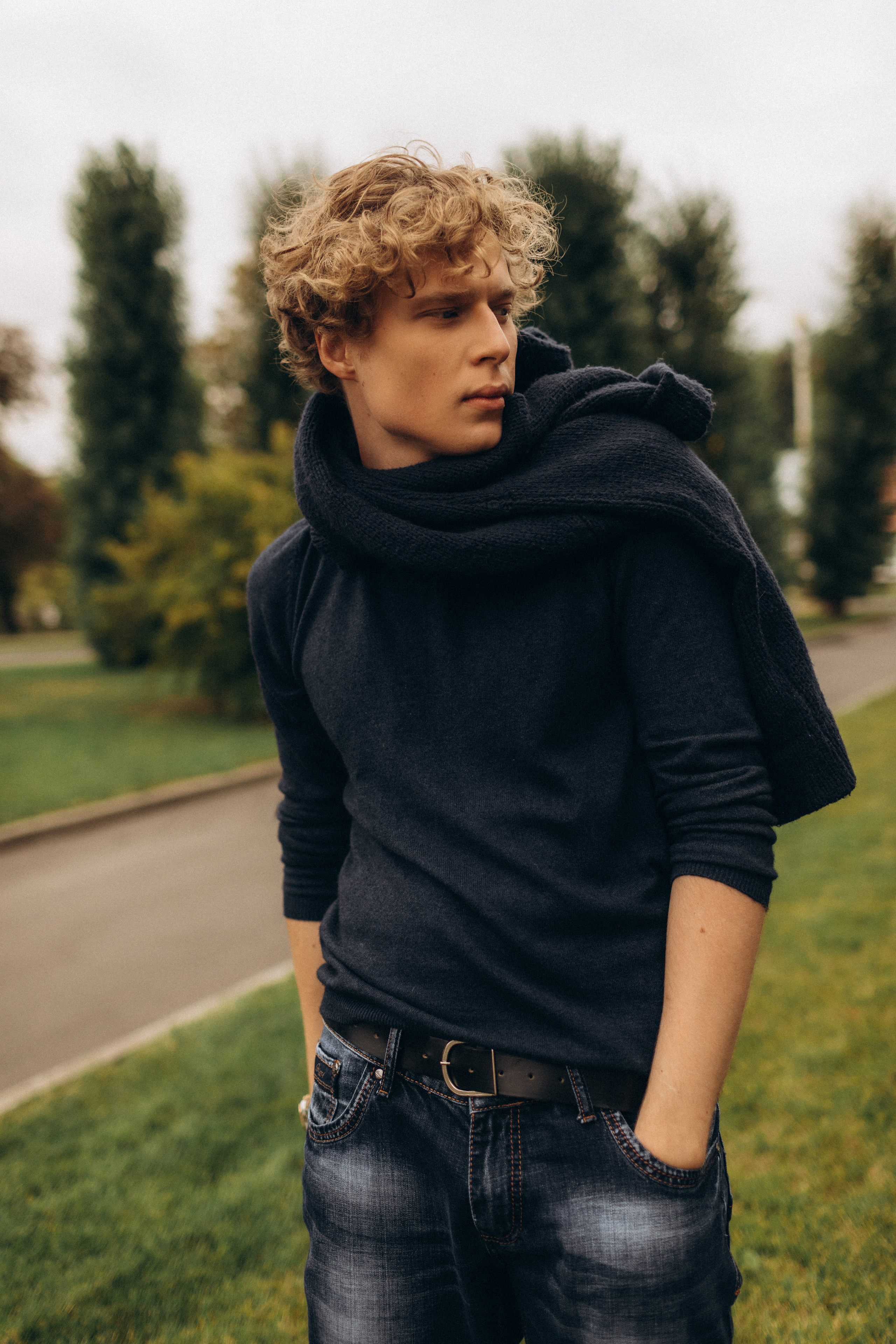 Модель для предметной съемки Арсений Москва | Sale Easy