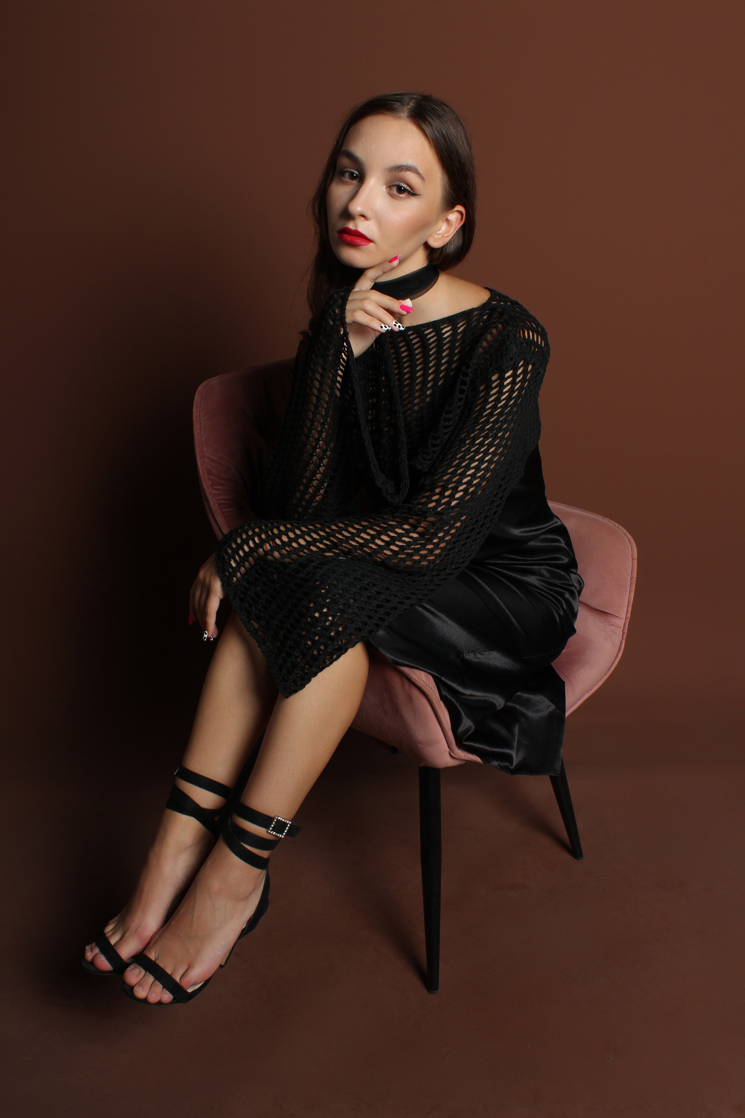 Модель для предметной съемки  Алина В Сочи| Sale Easy