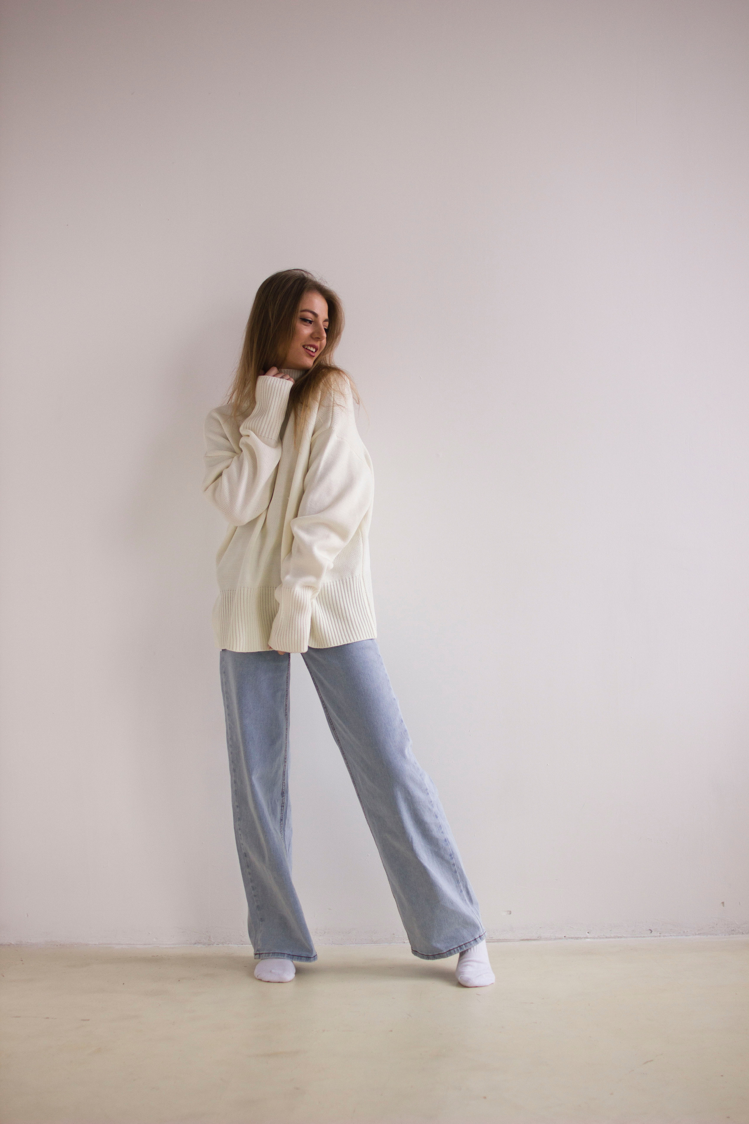 Модель для предметной съемки Мэри Москва| Sale Easy