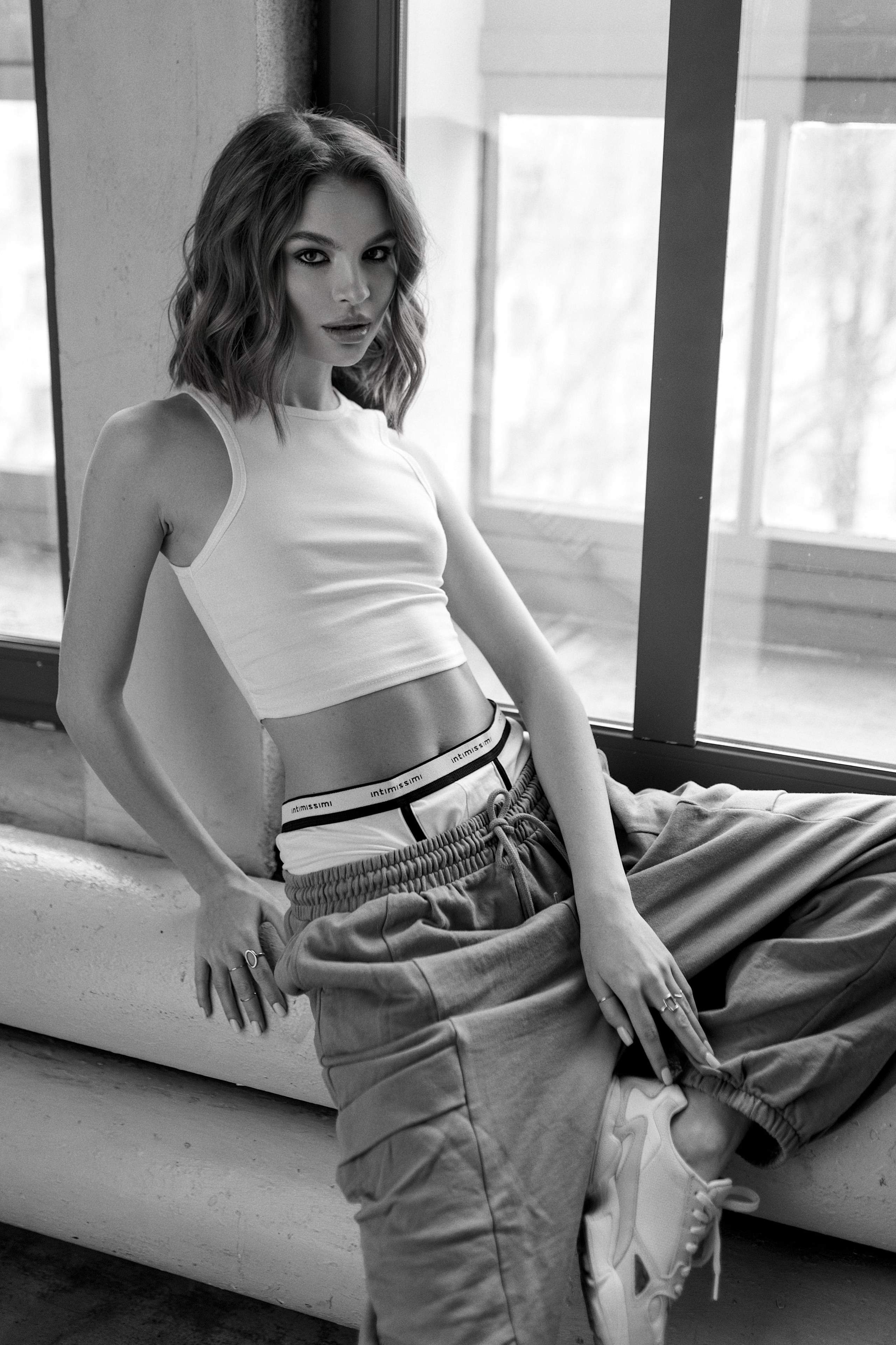 Модель для предметной съемки москвичка Алена В| Sale Easy