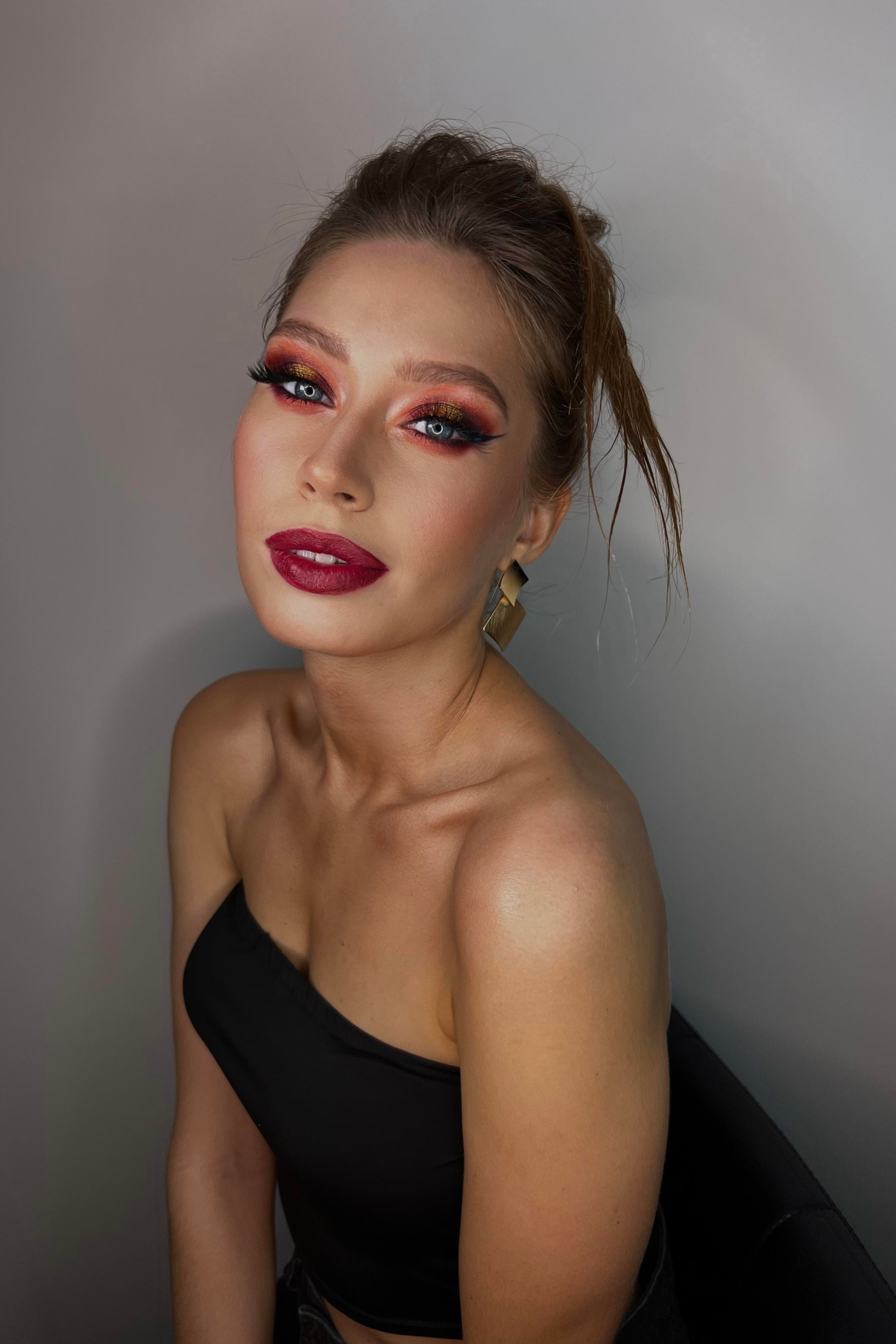 Модель для предметной съемки Полина В. Москва| Sale Easy