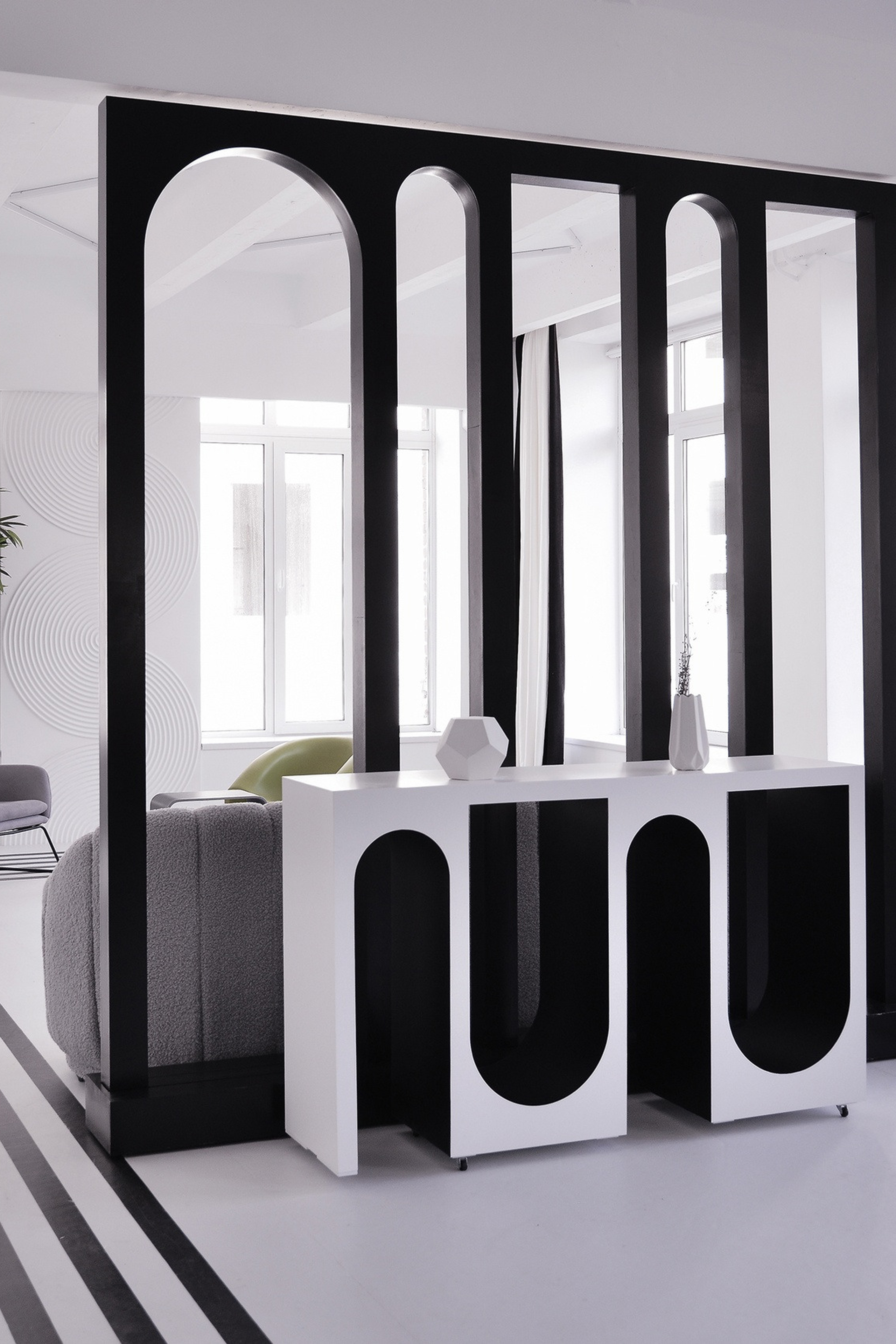 Студия для предметной съемки CROSS — Room 201 Москва | Sale Easy