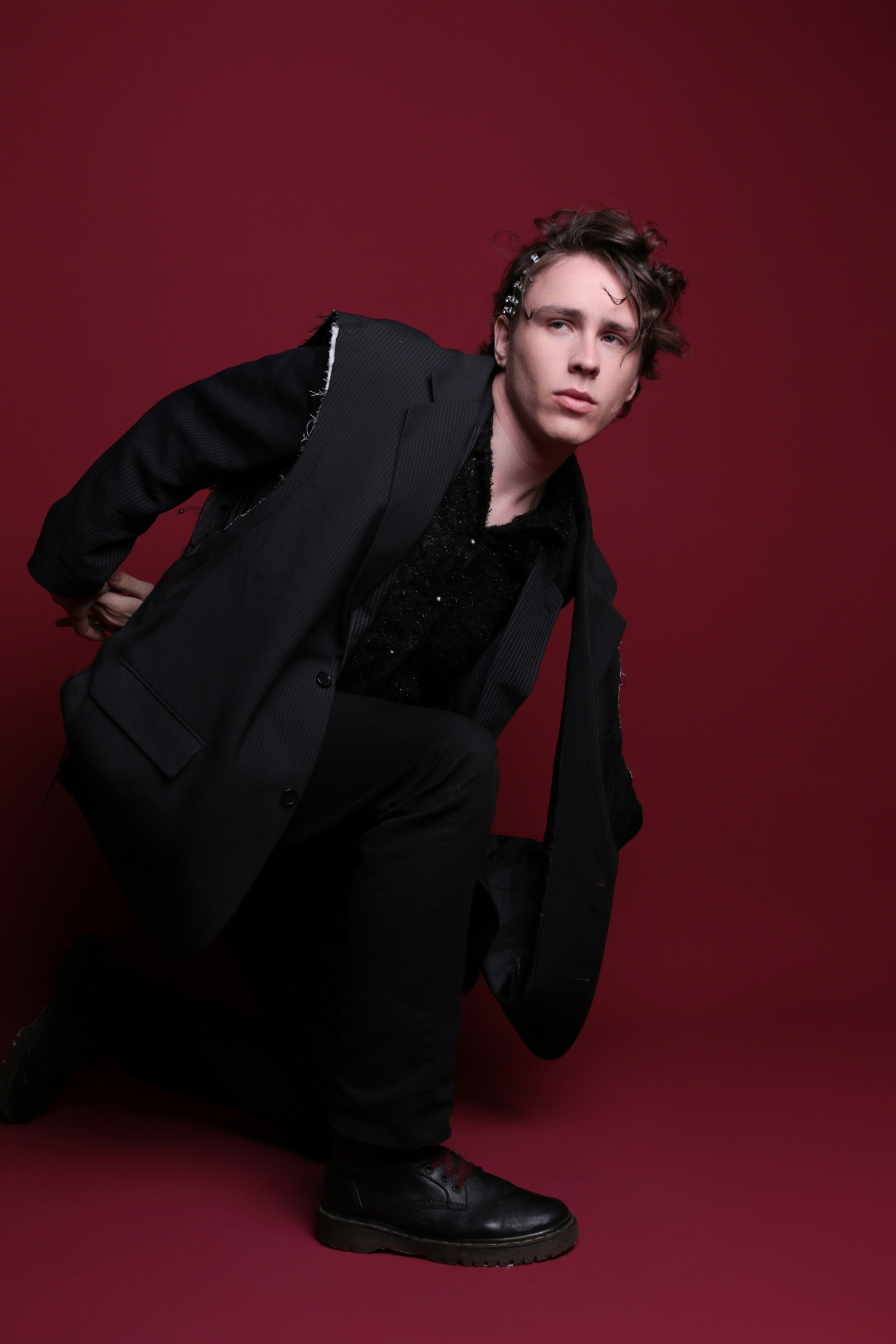 Модель для предметной съемки Илья Д С-Петербург | Sale Easy