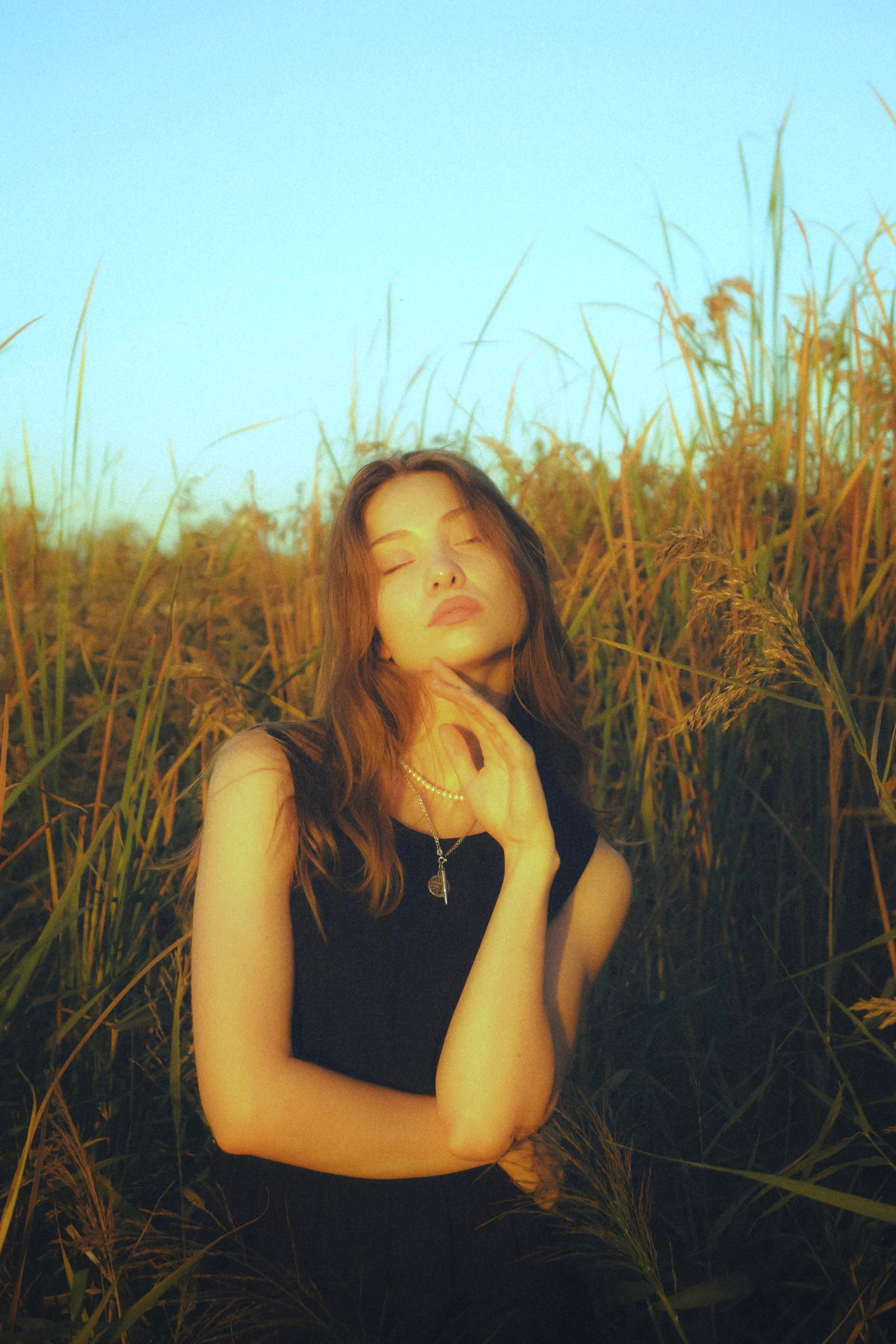 Модель для предметной съемки Гулюза Казань| Sale Easy