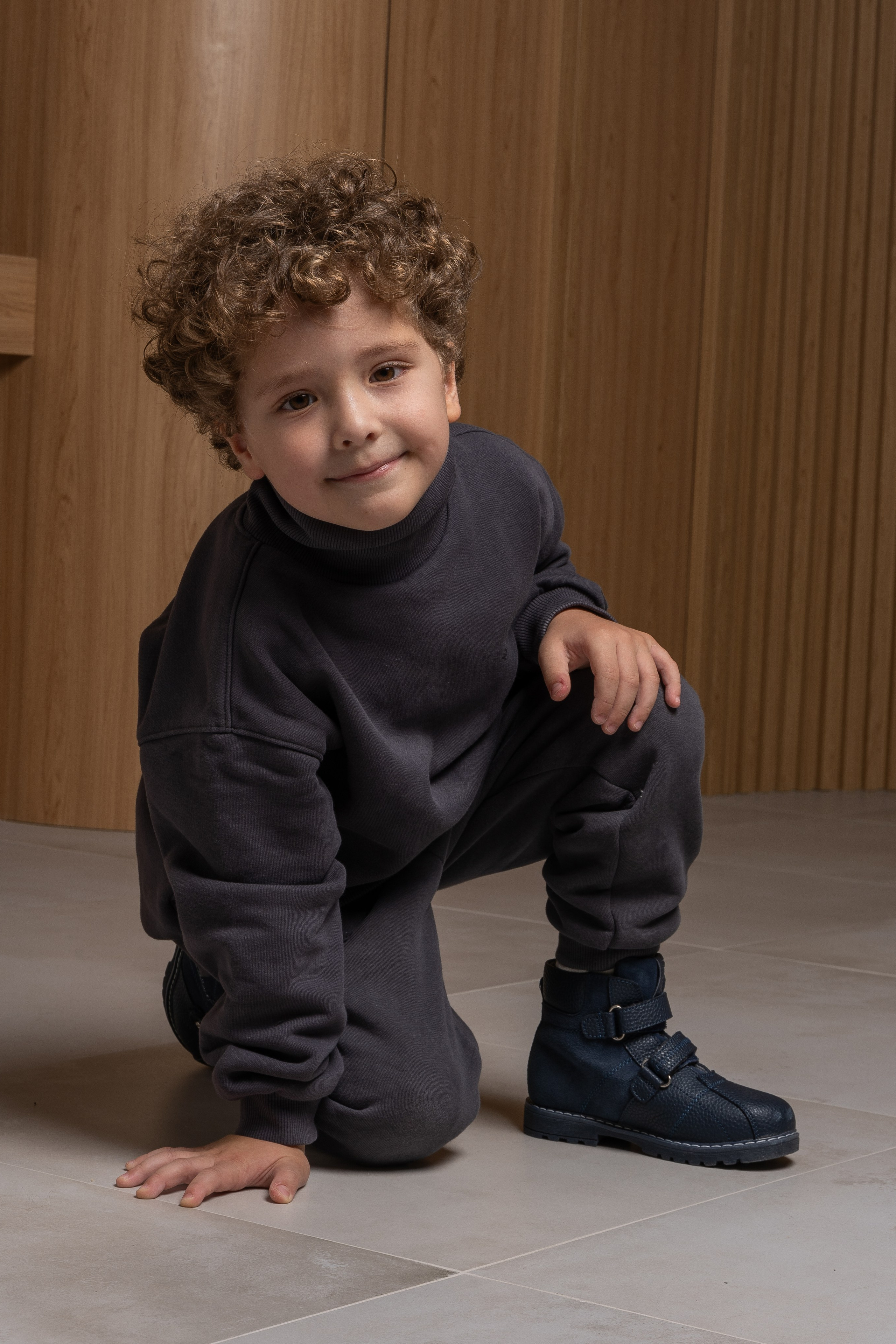 Модель для предметной съемки Кайсар Казань| Sale Easy