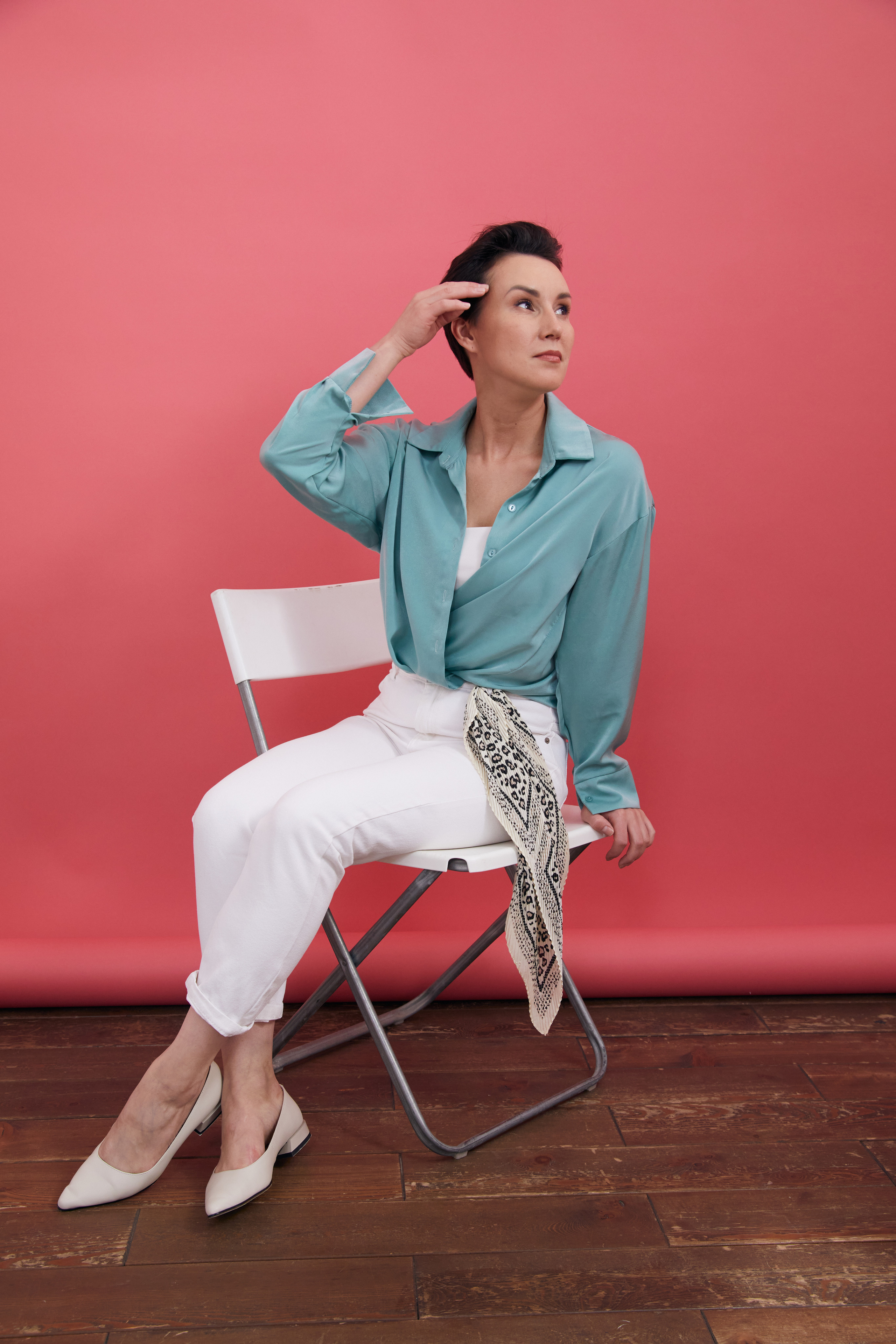 Модель для предметной съемки Ирина В С-Петербург | Sale Easy