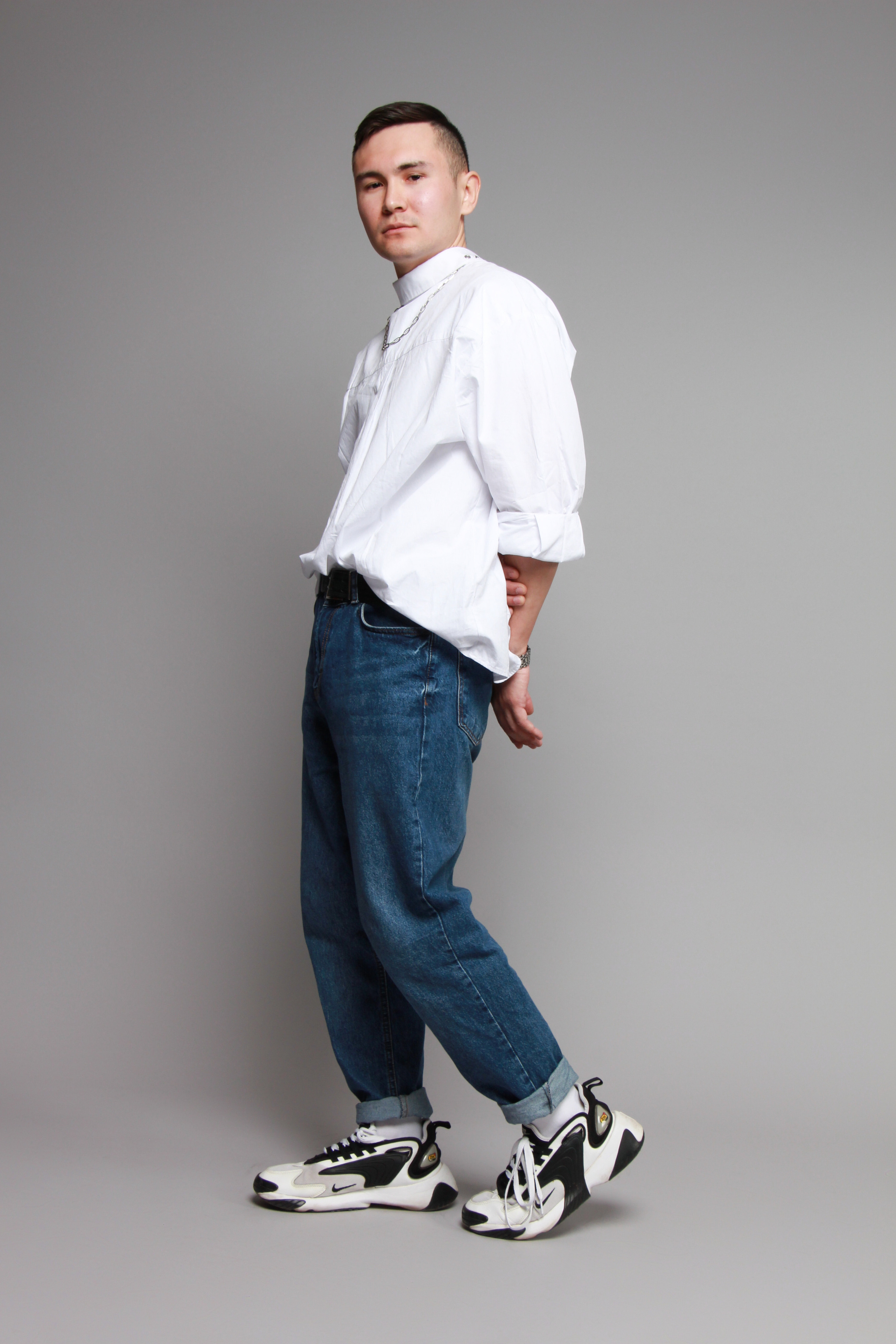 Модель для предметной съемки Айдар Новосибирск| Sale Easy