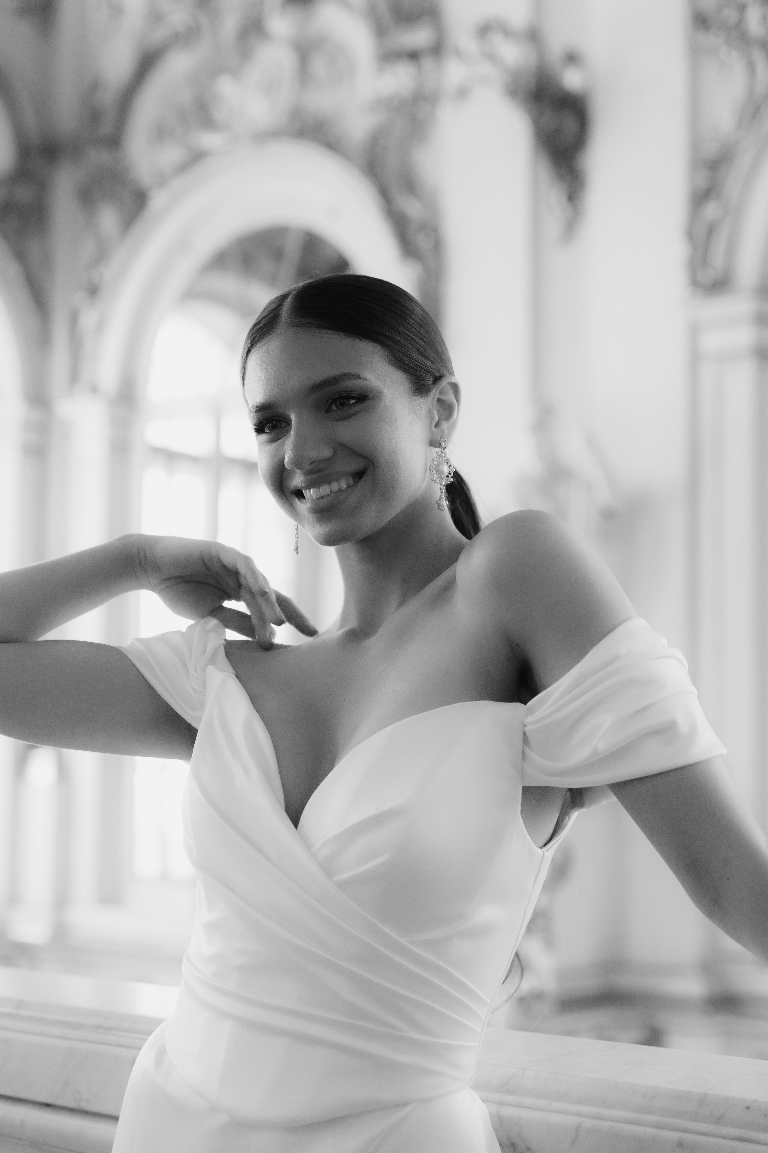 Модель для предметной съемки Альбина С.-Пб| Sale Easy