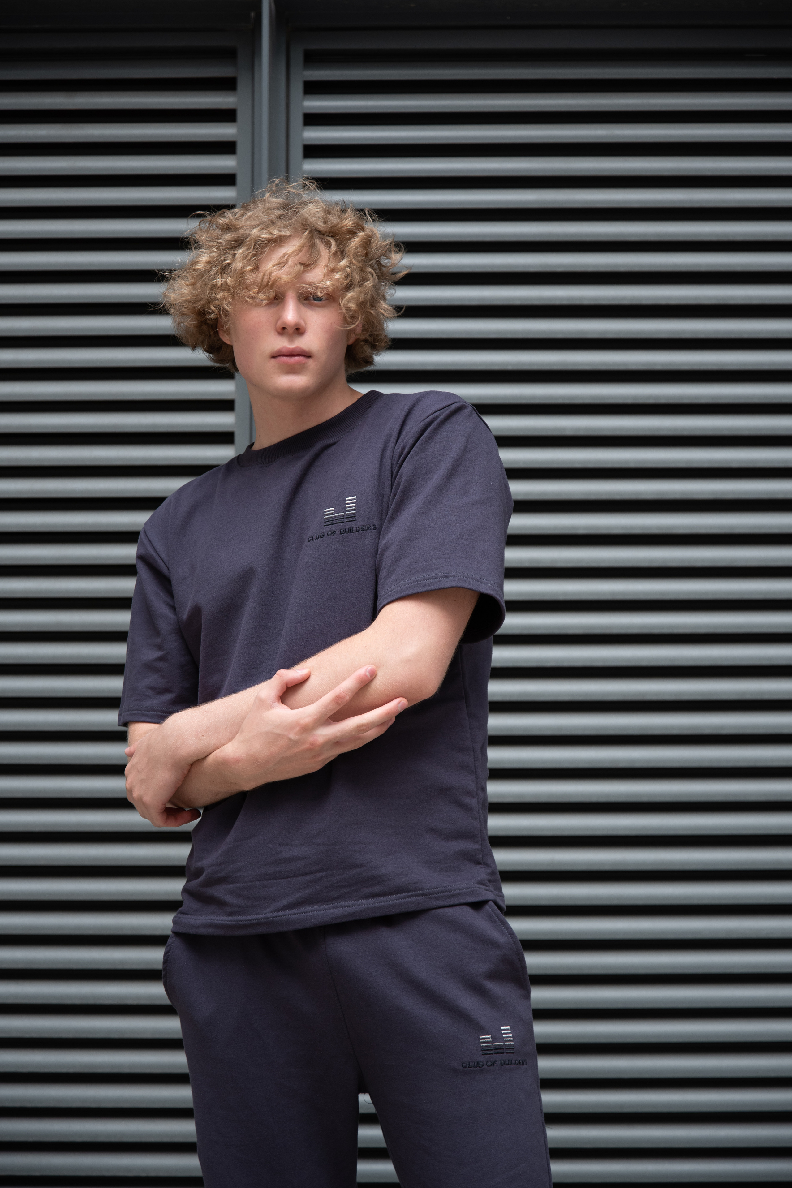 Модель для предметной съемки Арсений Москва | Sale Easy