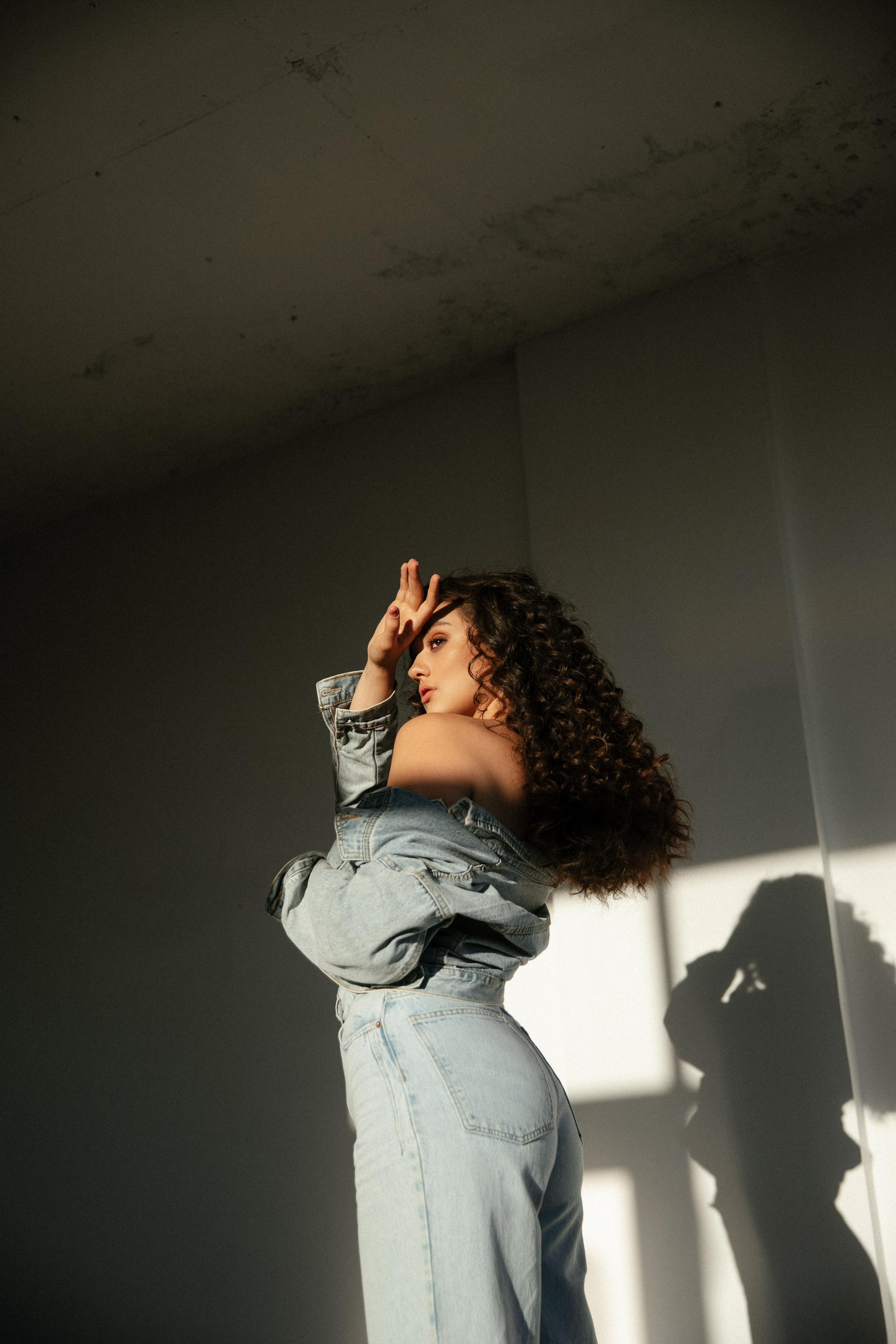 Модель plus size для предметной съемки Елизавета Е. Москва | Sale Easy