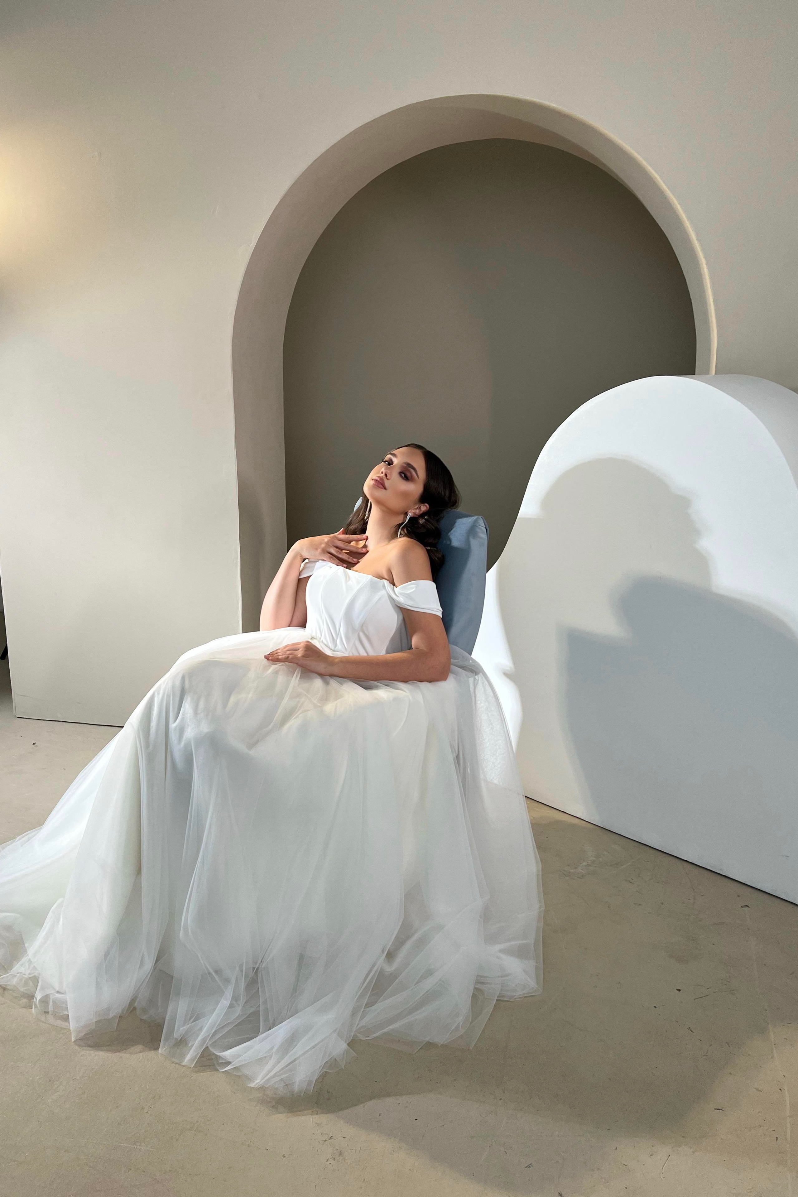 Модель plus size для предметной съемки Елизавета Е. Москва | Sale Easy