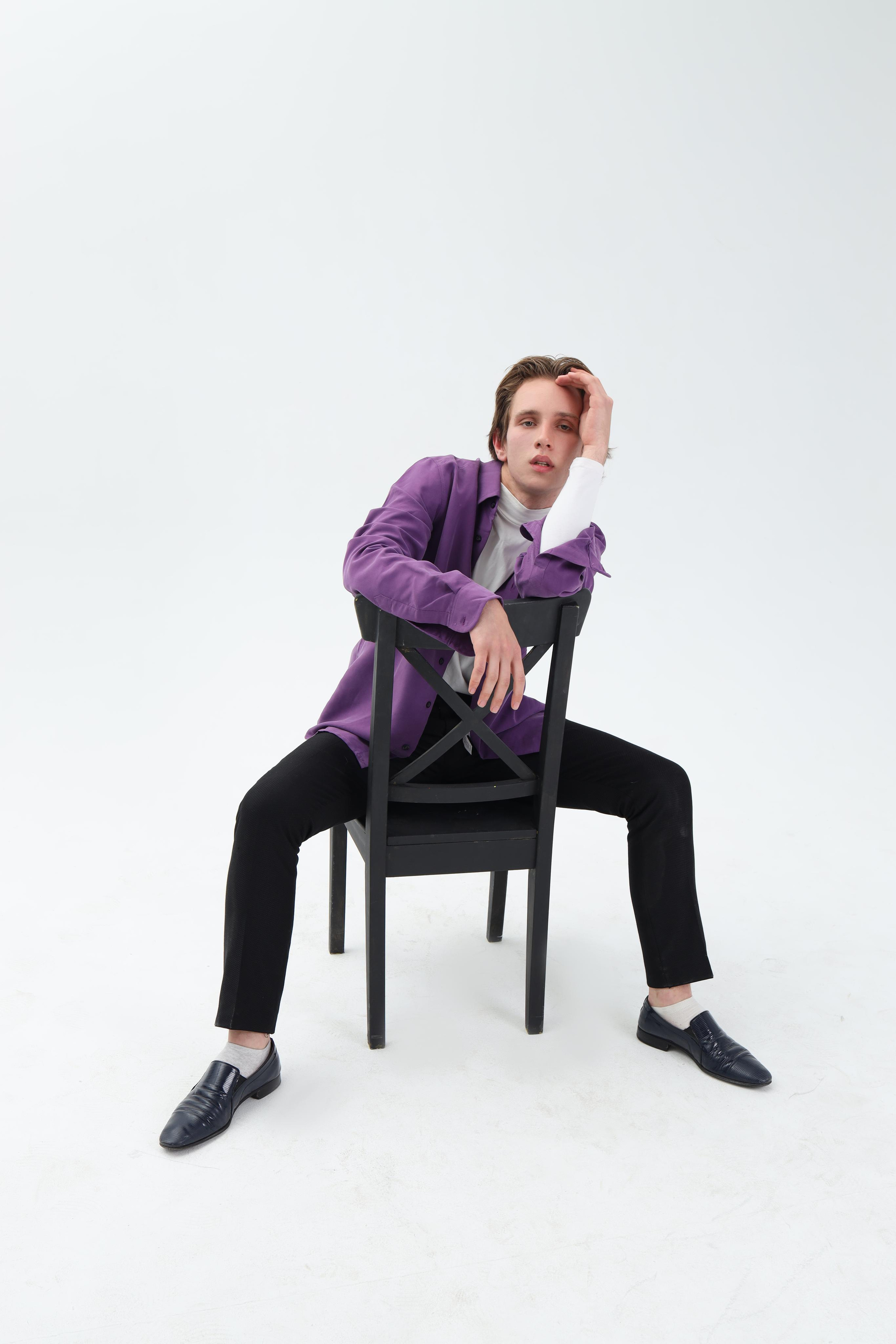 Модель для предметной съемки Виктор Москва | Sale Easy