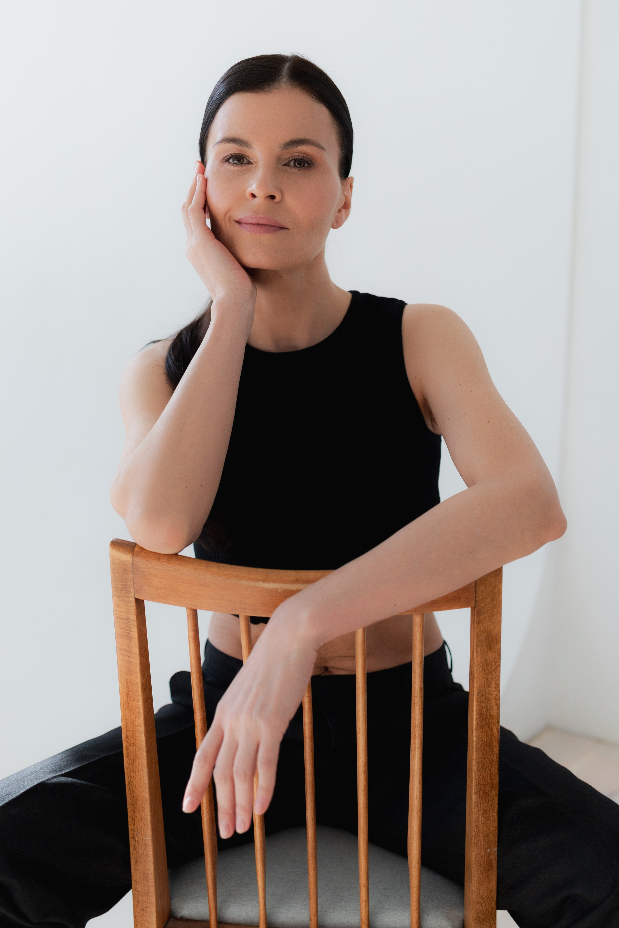 Модель для предметной съемки Анна Д. С.-Пб| Sale Easy