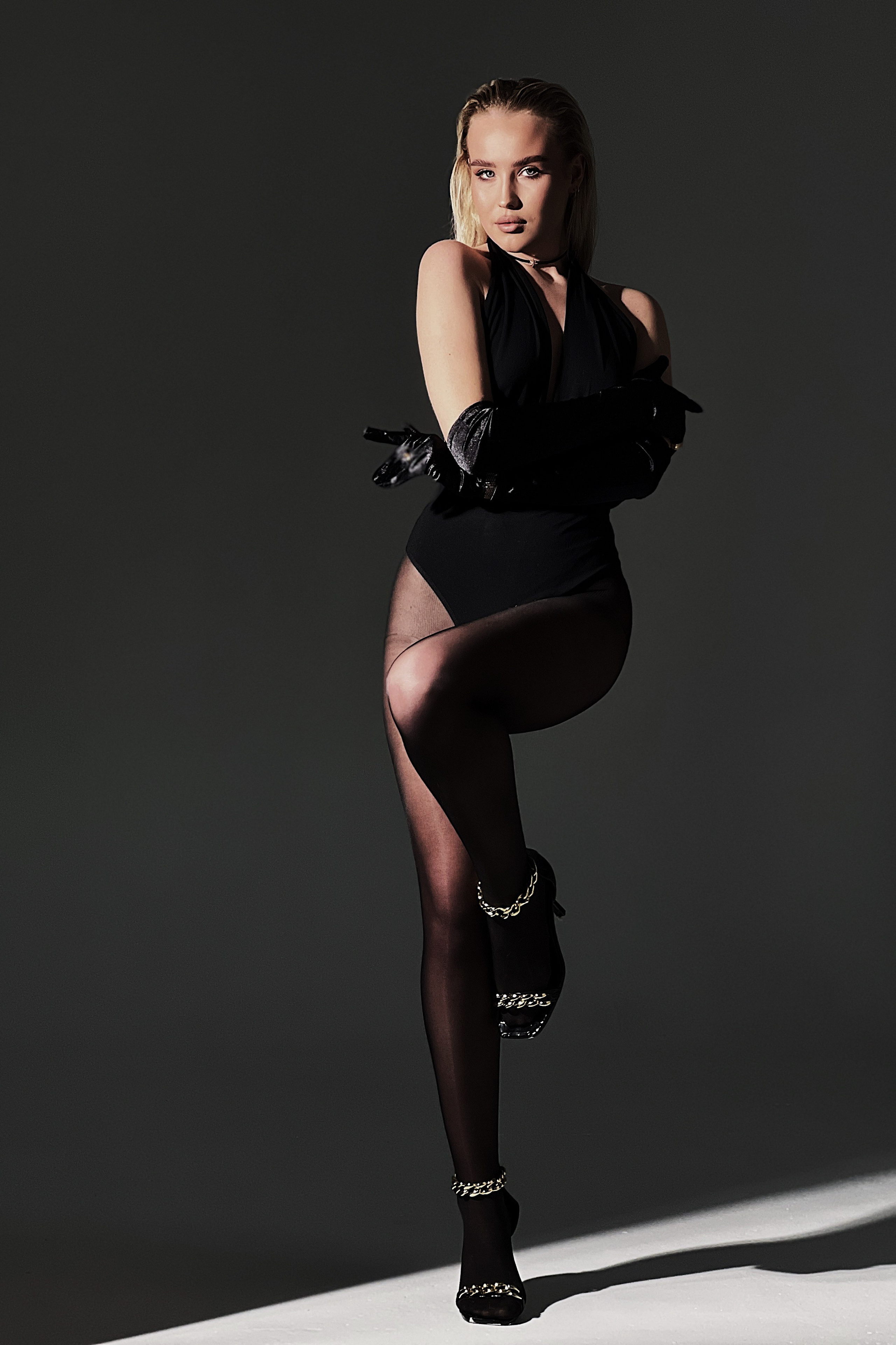 Модель для предметной съемки Анна Т. Казань| Sale Easy