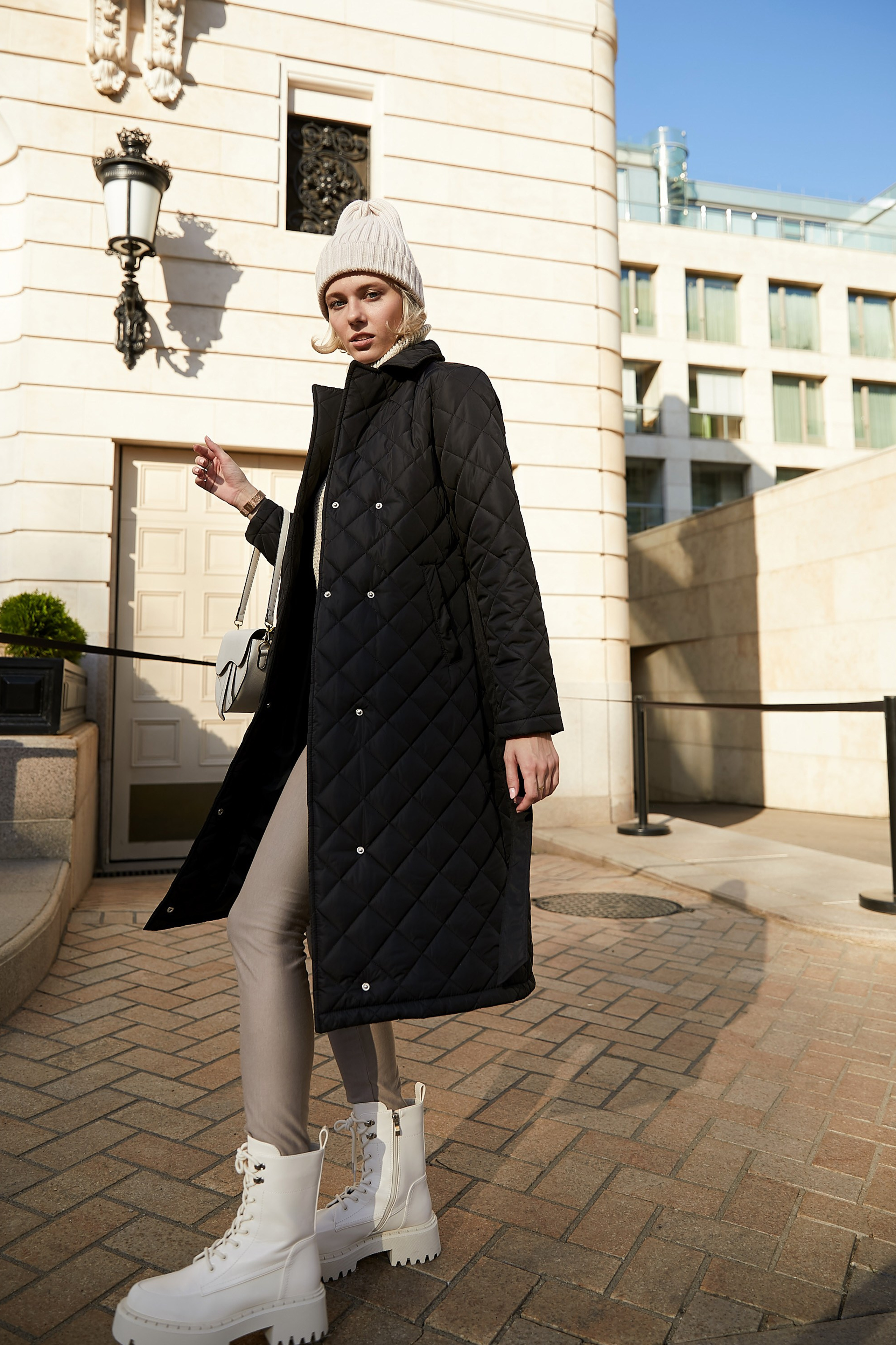 Модель для предметной съемки Александра А Москва| Sale Easy