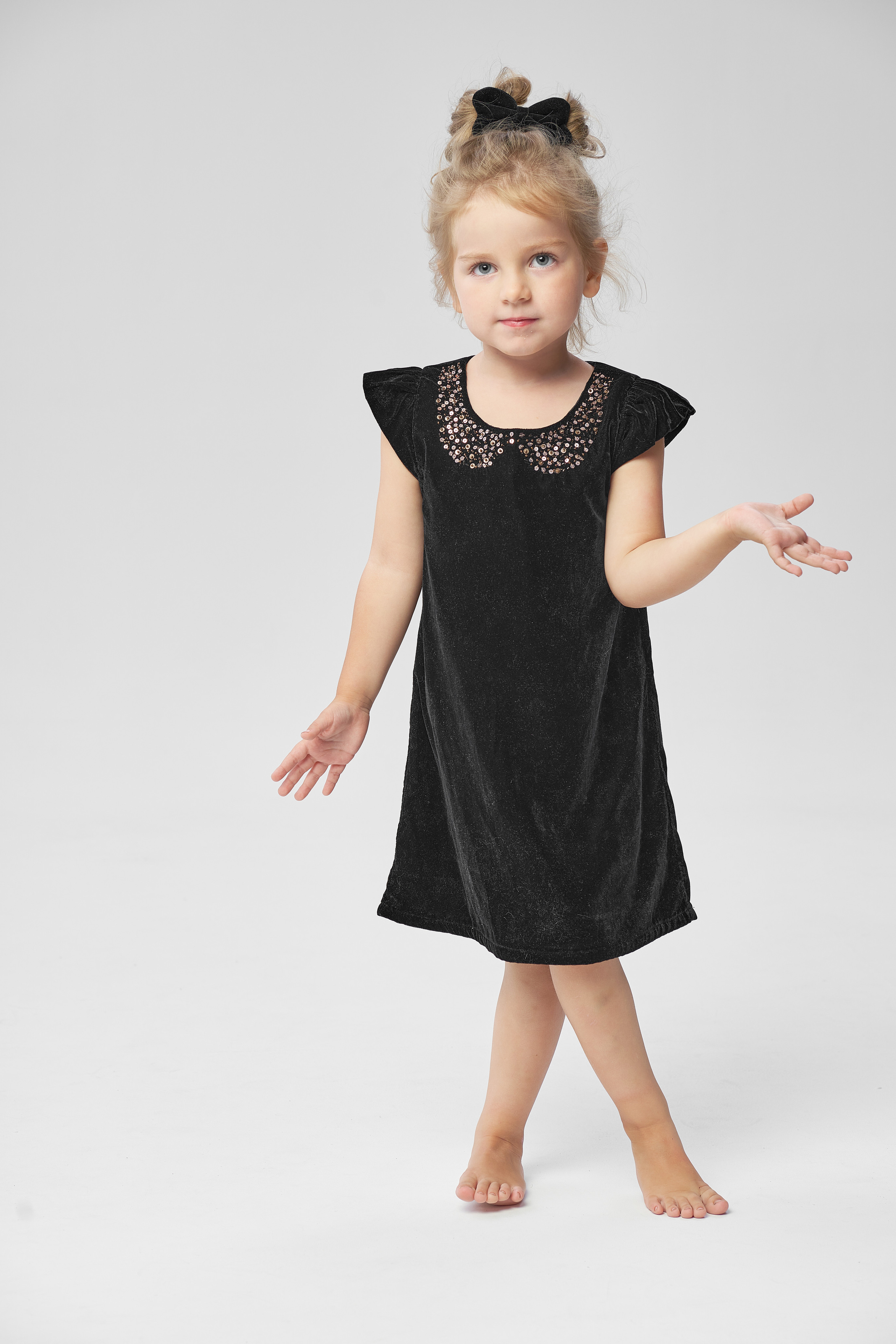 Модель девочка для предметной съемки  Мила Сочи| Sale Easy