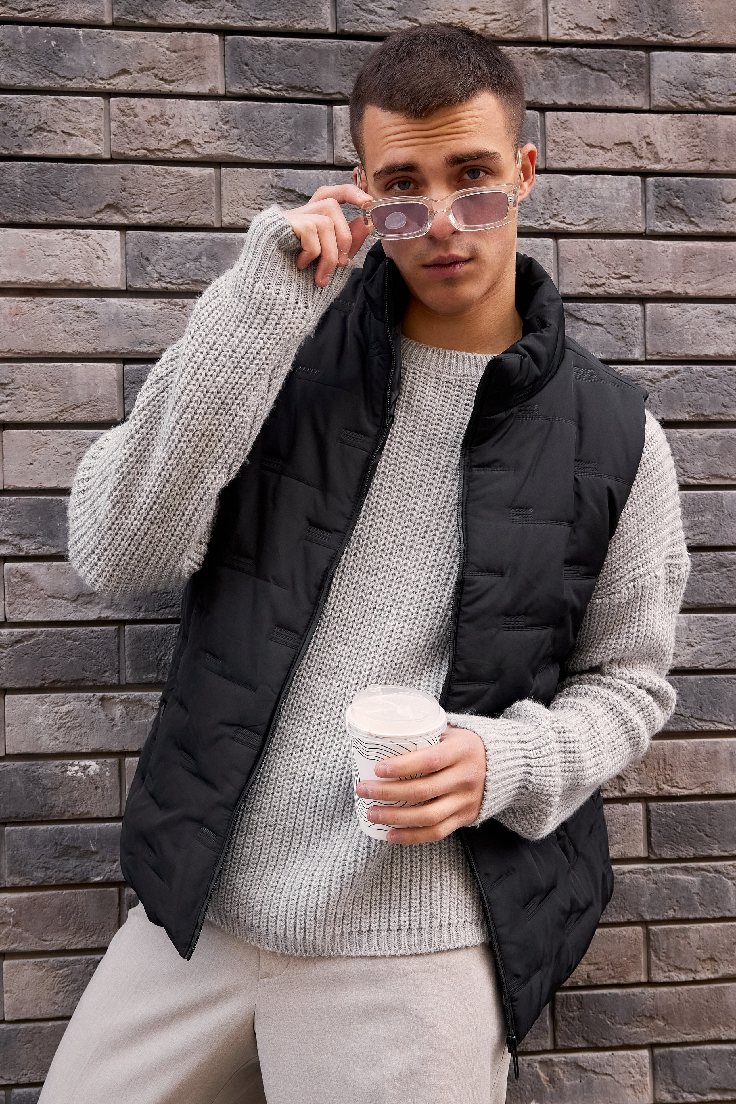 Модель для предметной съемки Павел id 11160 Москва| Sale Easy