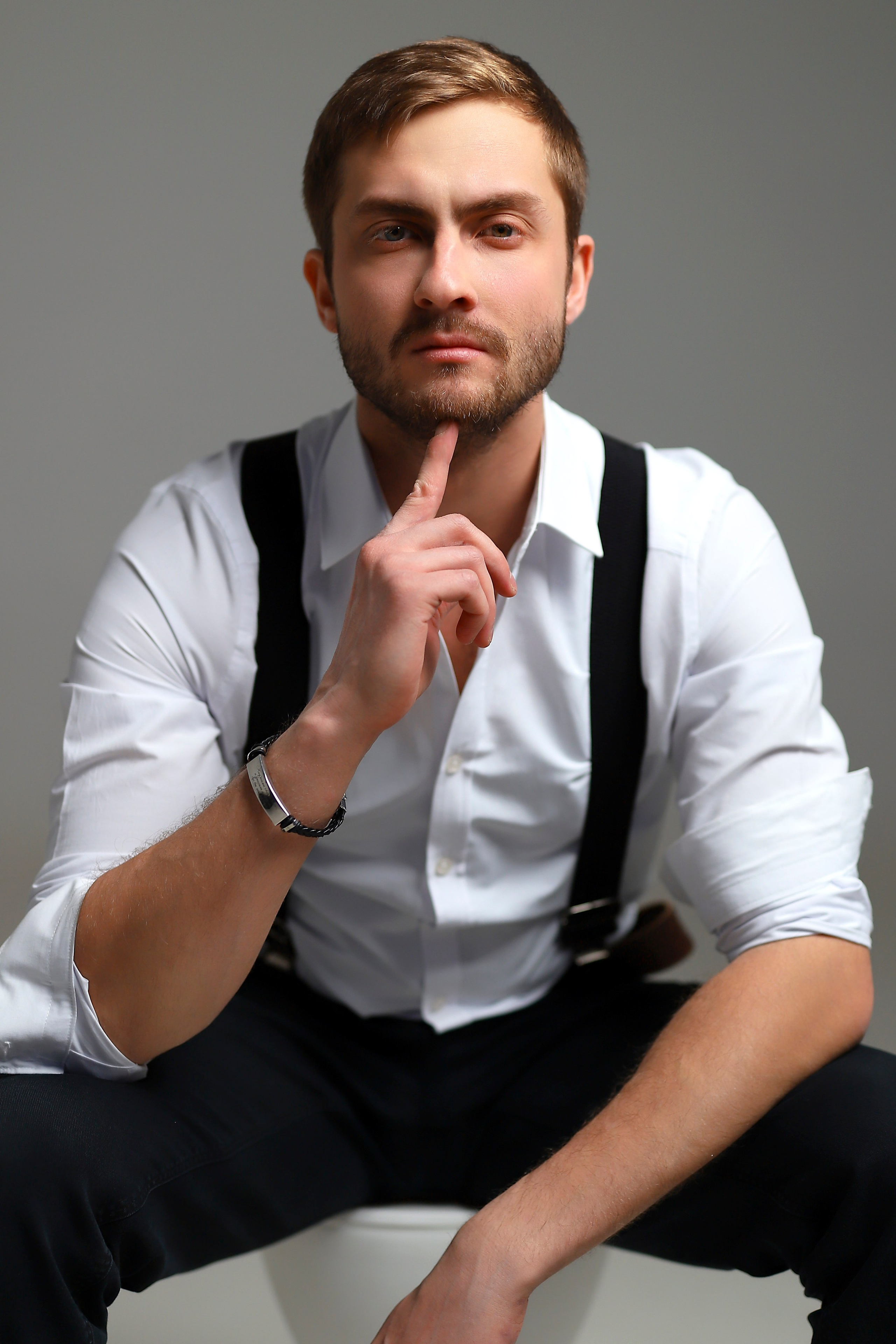 Модель для предметной съемки Влад Н.Н.| Sale Easy