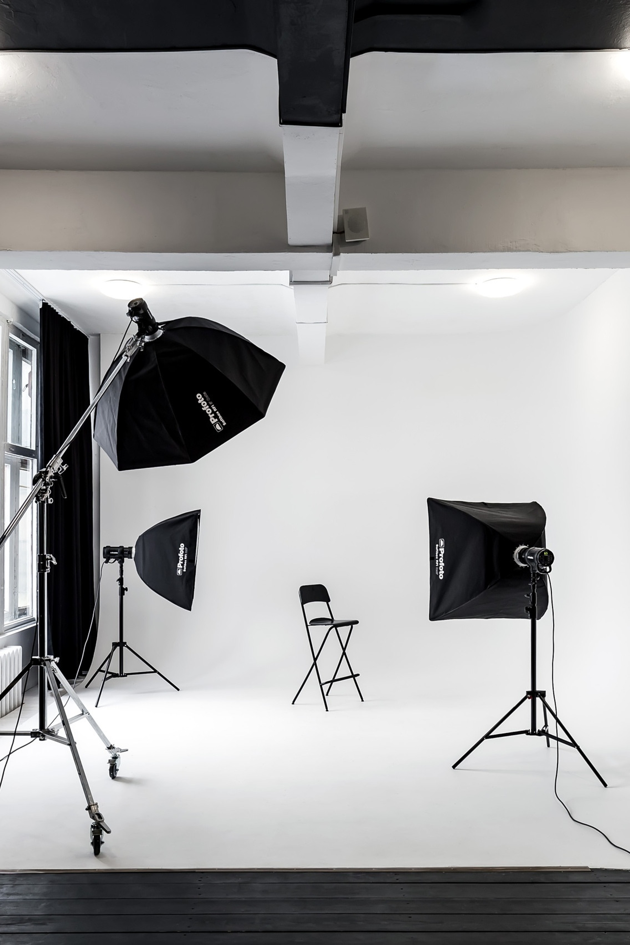 Студия DAILY STUDIO—зал Циклорама А для предм. съемки С.-Пб|Sale Easy