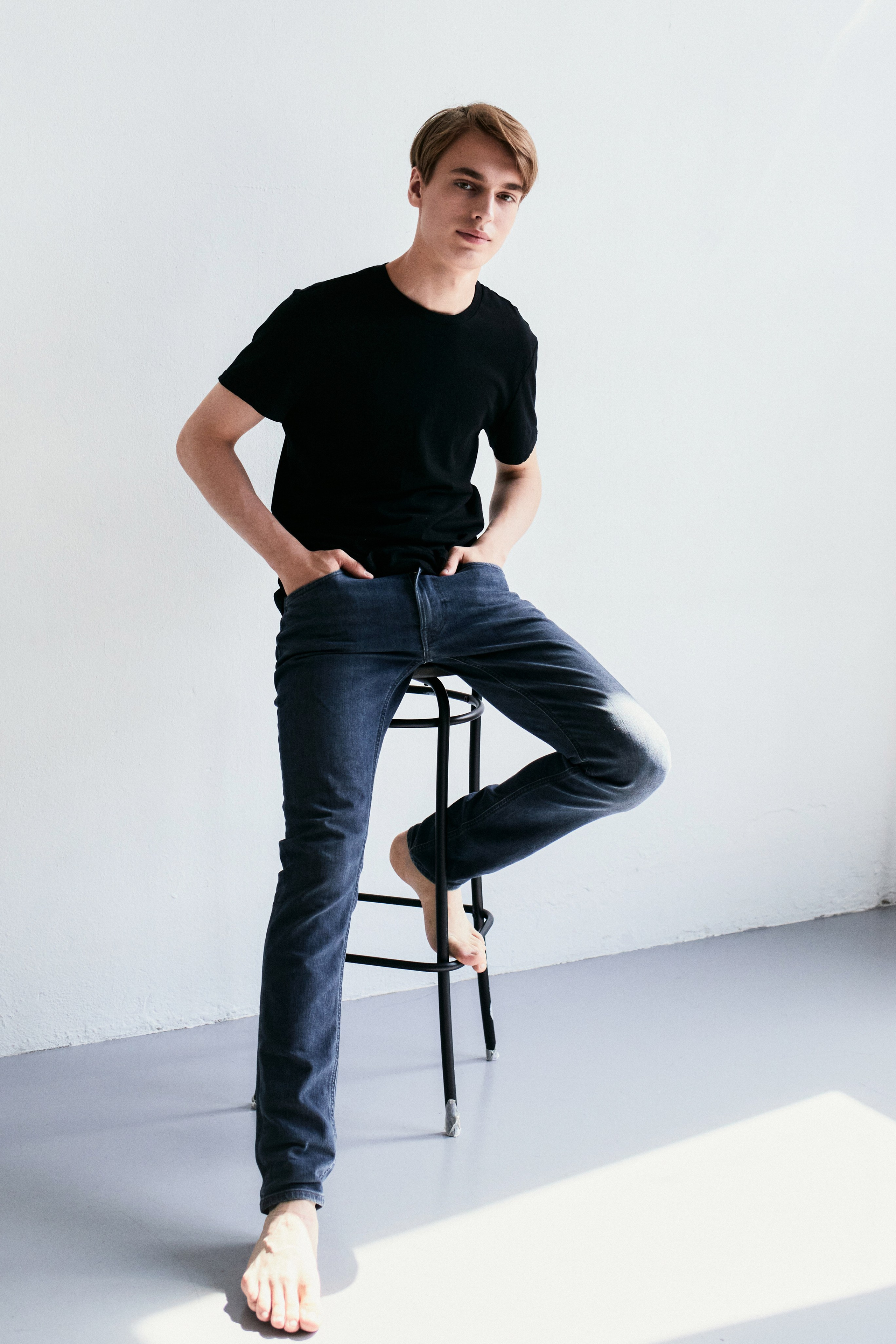 Модель для предметной съемки Роман id 29 030 С.-Пб| Sale Easy