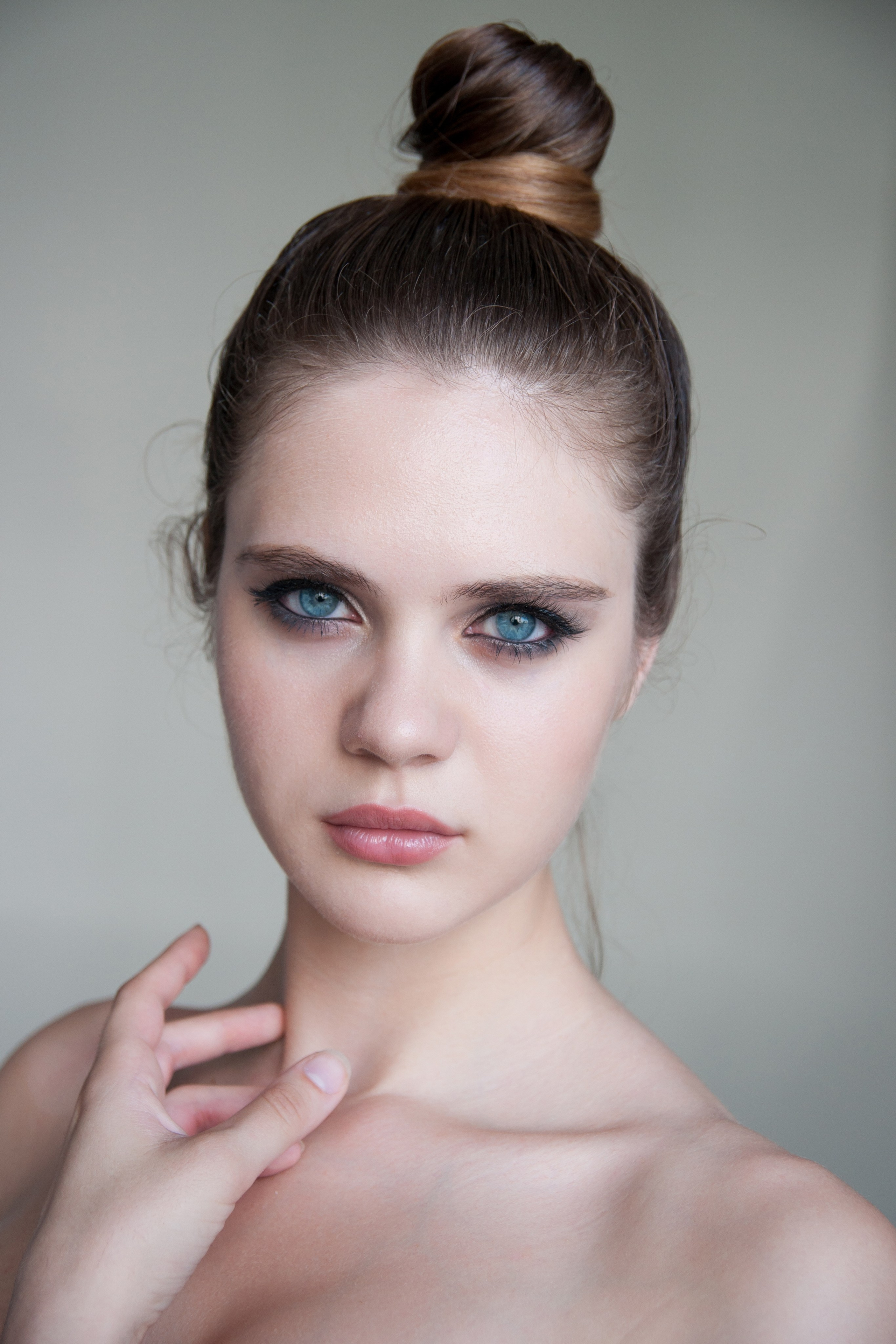 Модель для предметной съемки Владислава Н.Н.| Sale Easy