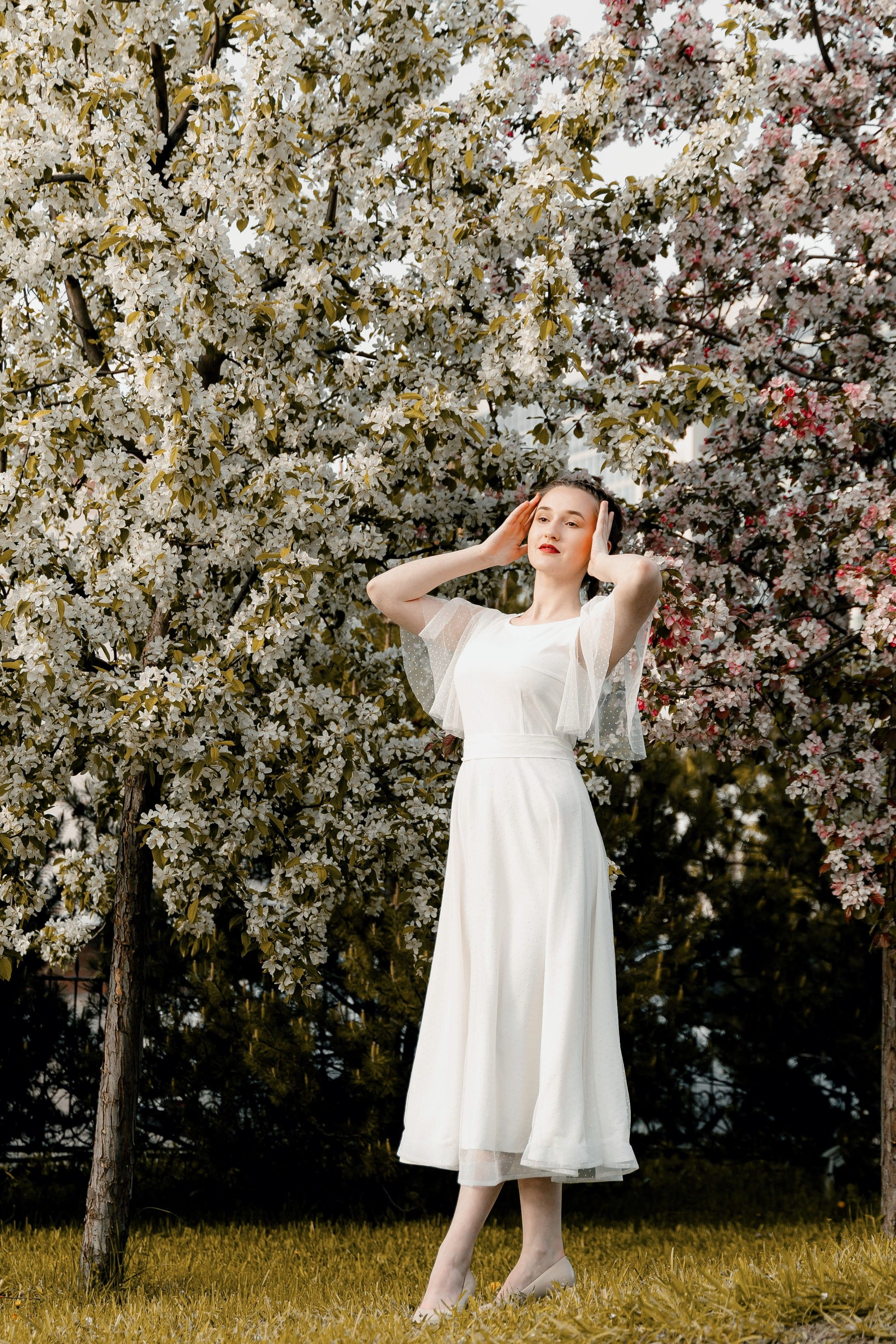 Модель для предметной съемки Назира Казань| Sale Easy