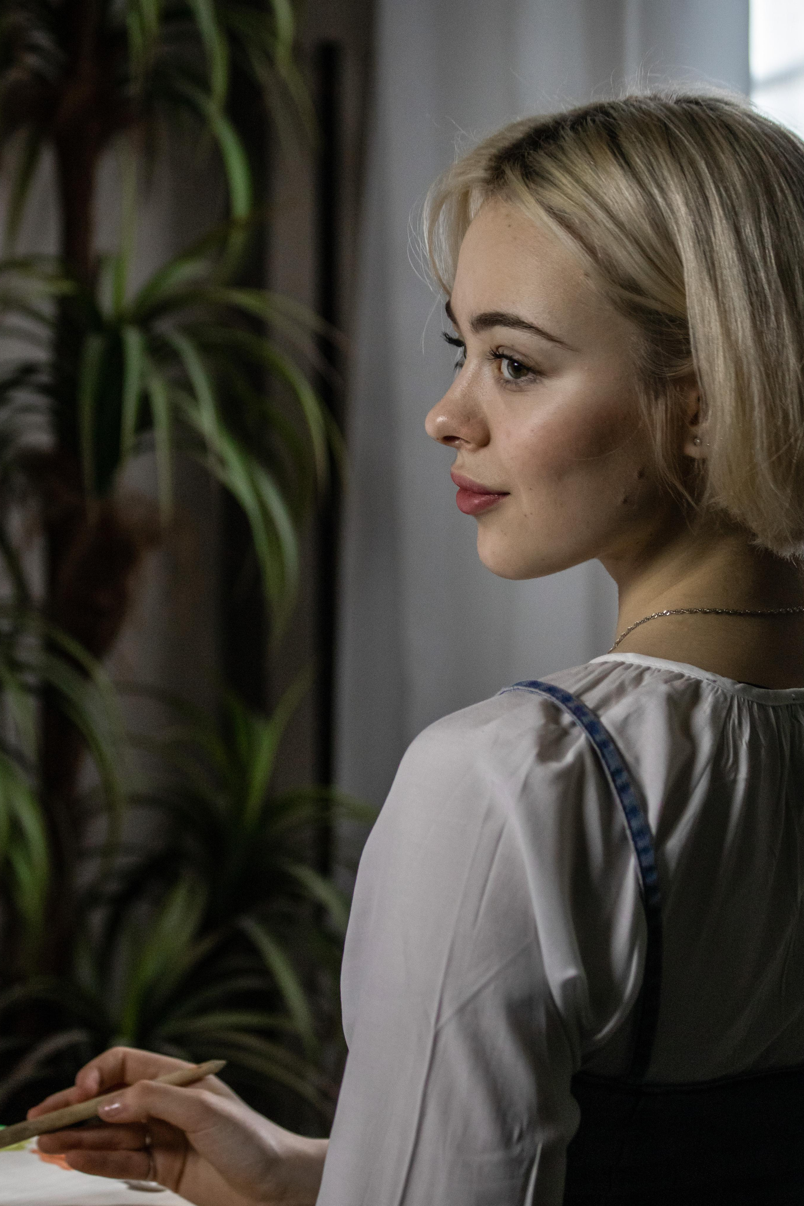 Модель для предметной съемки Валерия Б. Москва| Sale Easy