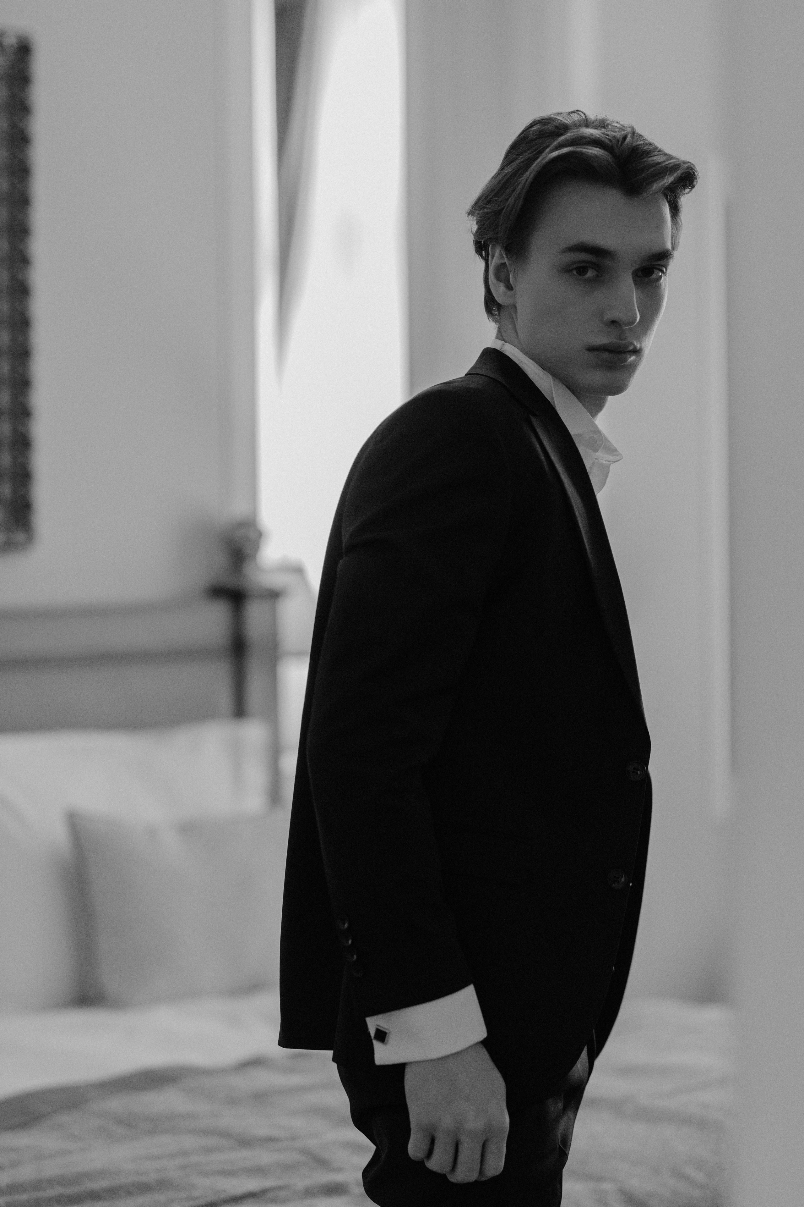 Модель для предметной съемки Роман id 29 030 С.-Пб| Sale Easy