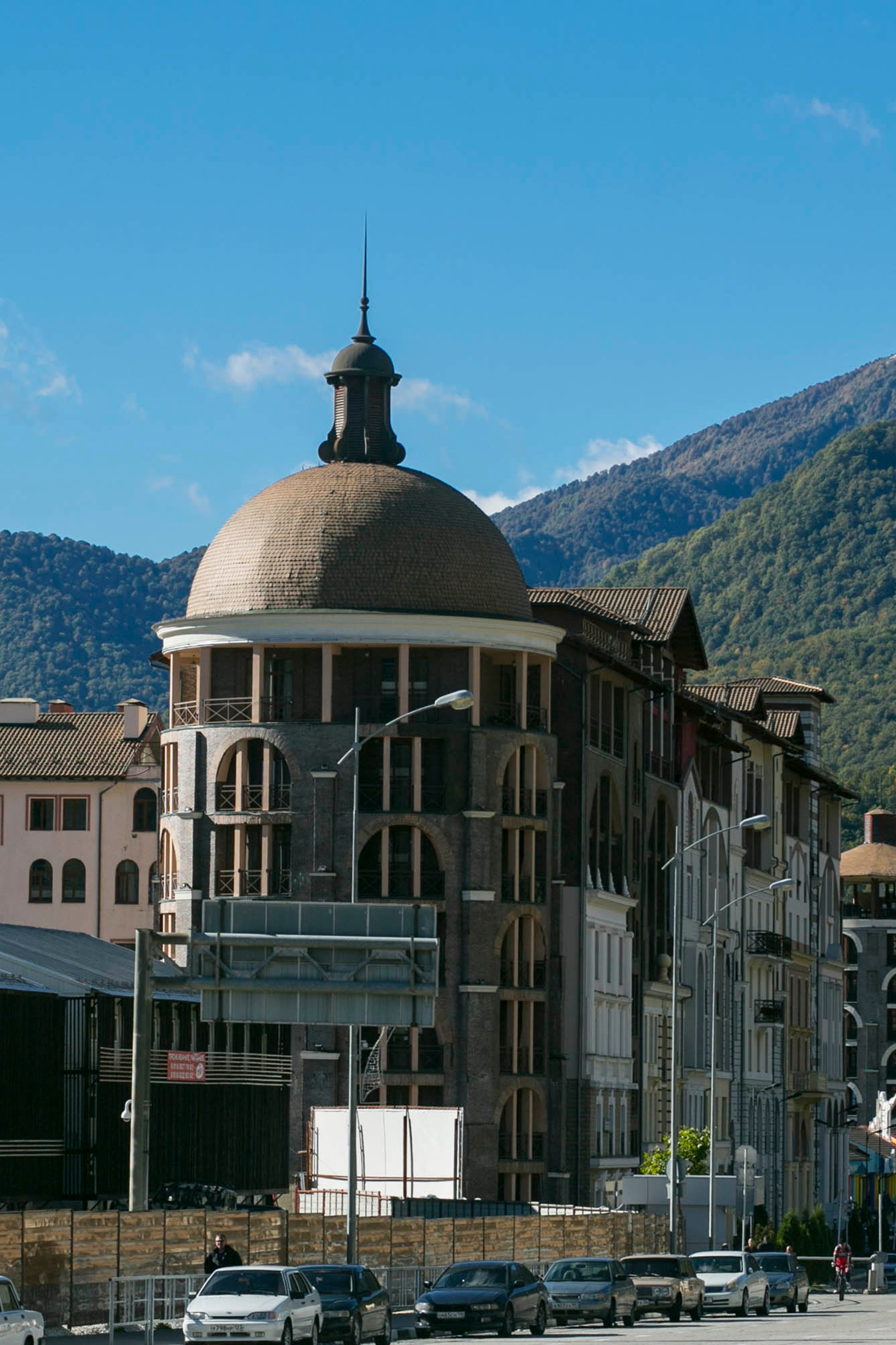 Локация Красная Поляна — Горки Город для предм. съемки Сочи|Sale Easy