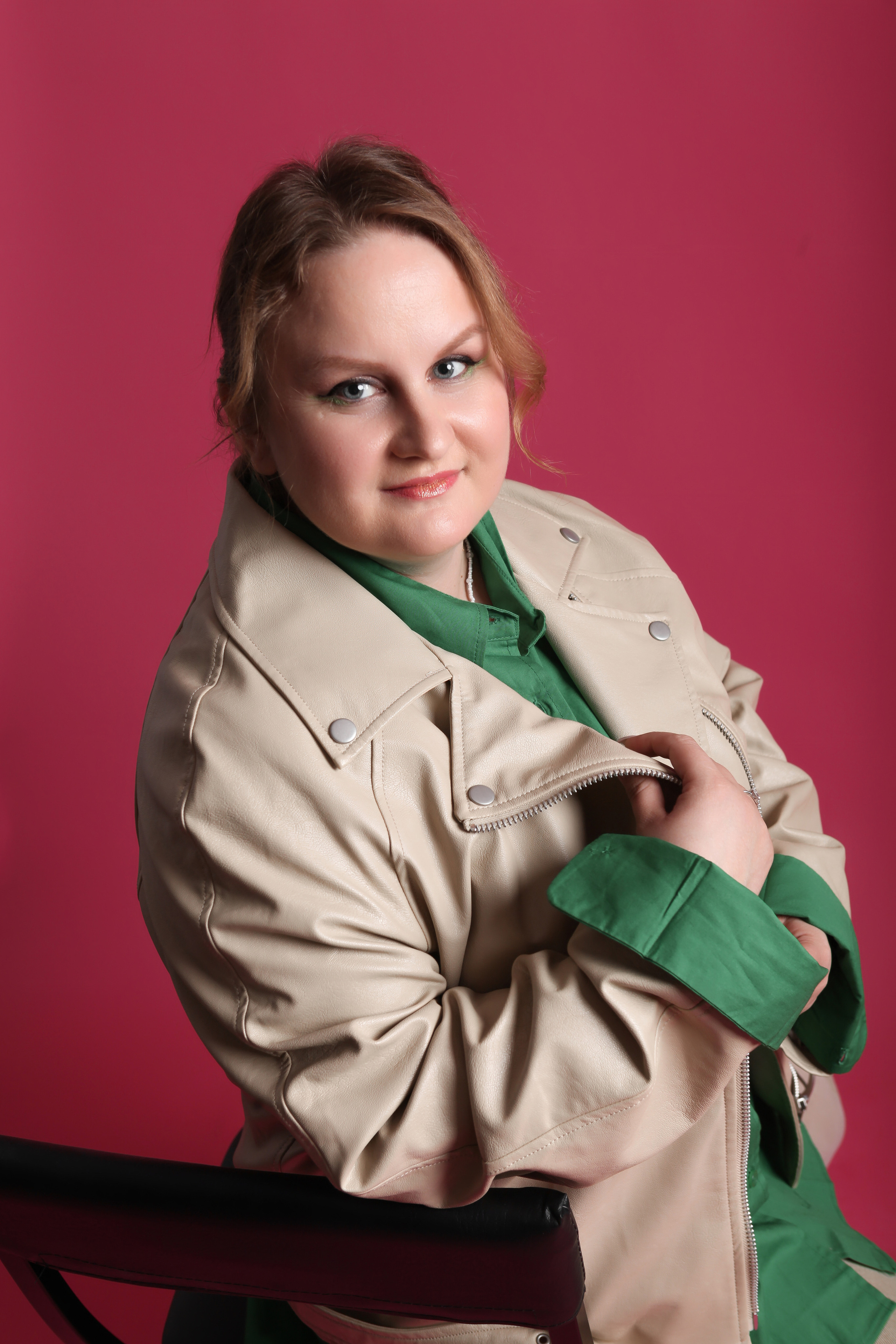 Модель plus size  для предметной съемки Света Б.  Новосибирск|Sale Eas