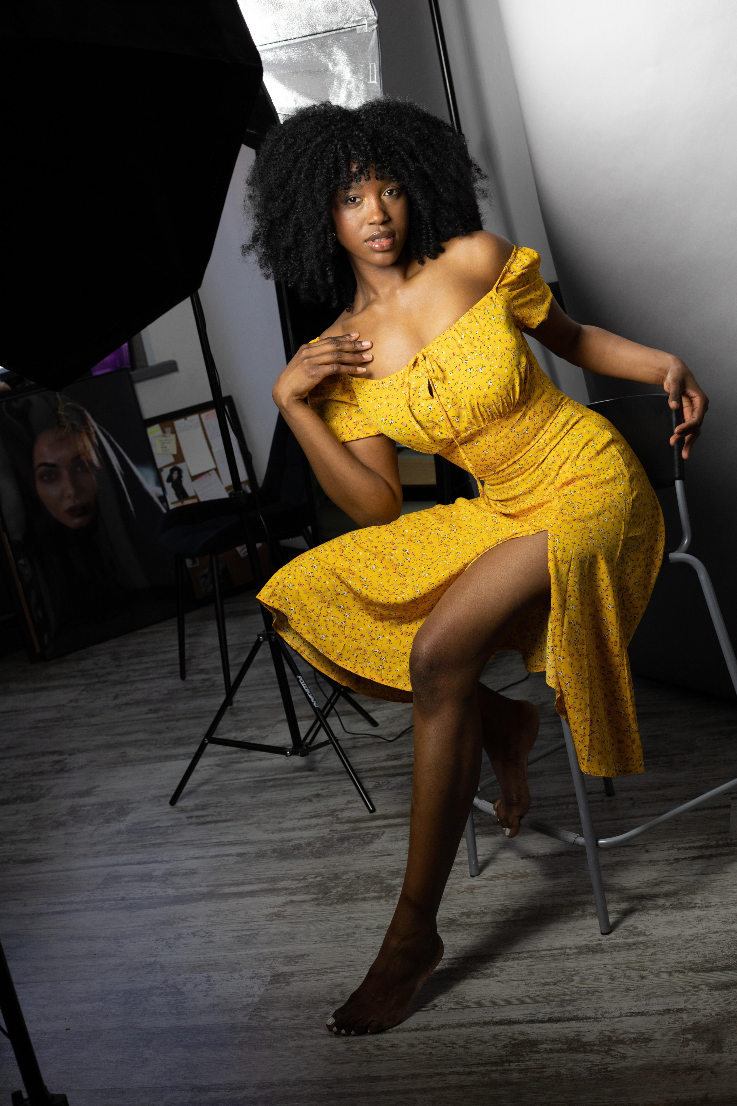 Модель для предметной съемки Дельфин Москва| Sale Easy