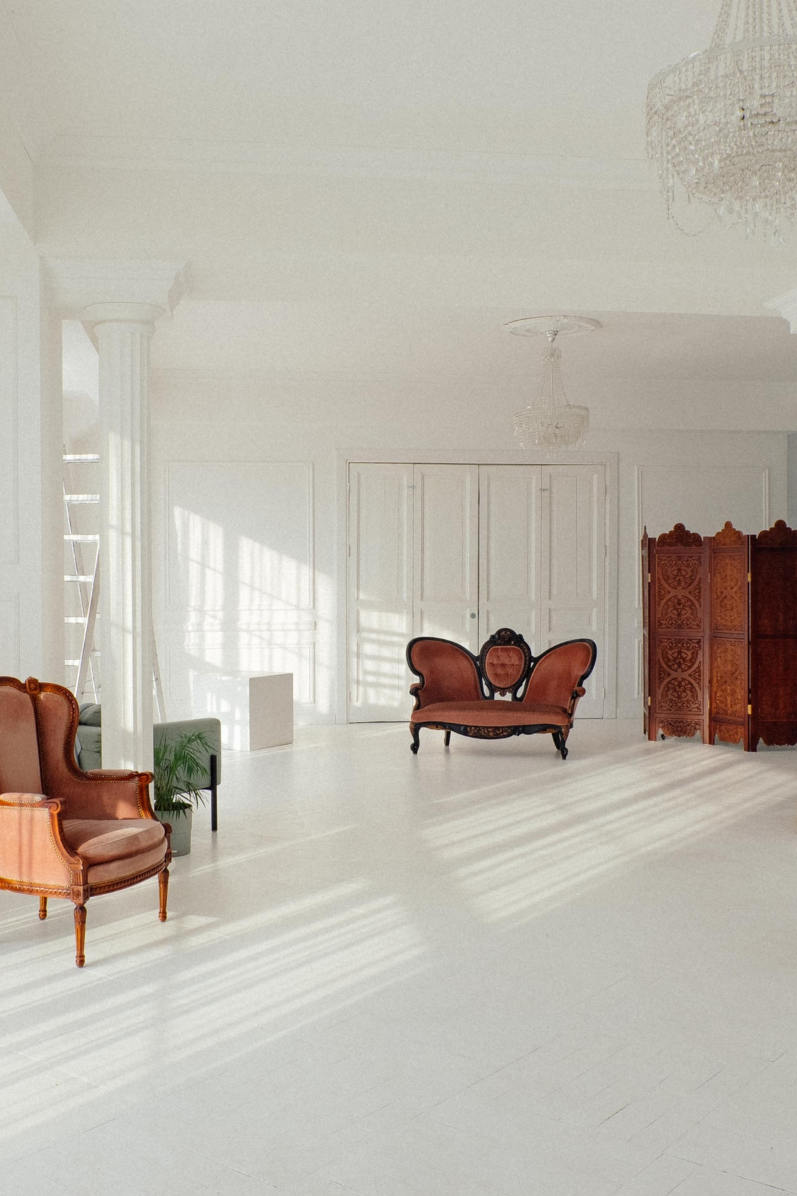 Студия ATOP Зал MONE для предметной съемки  Новосибирск|Sale Easy