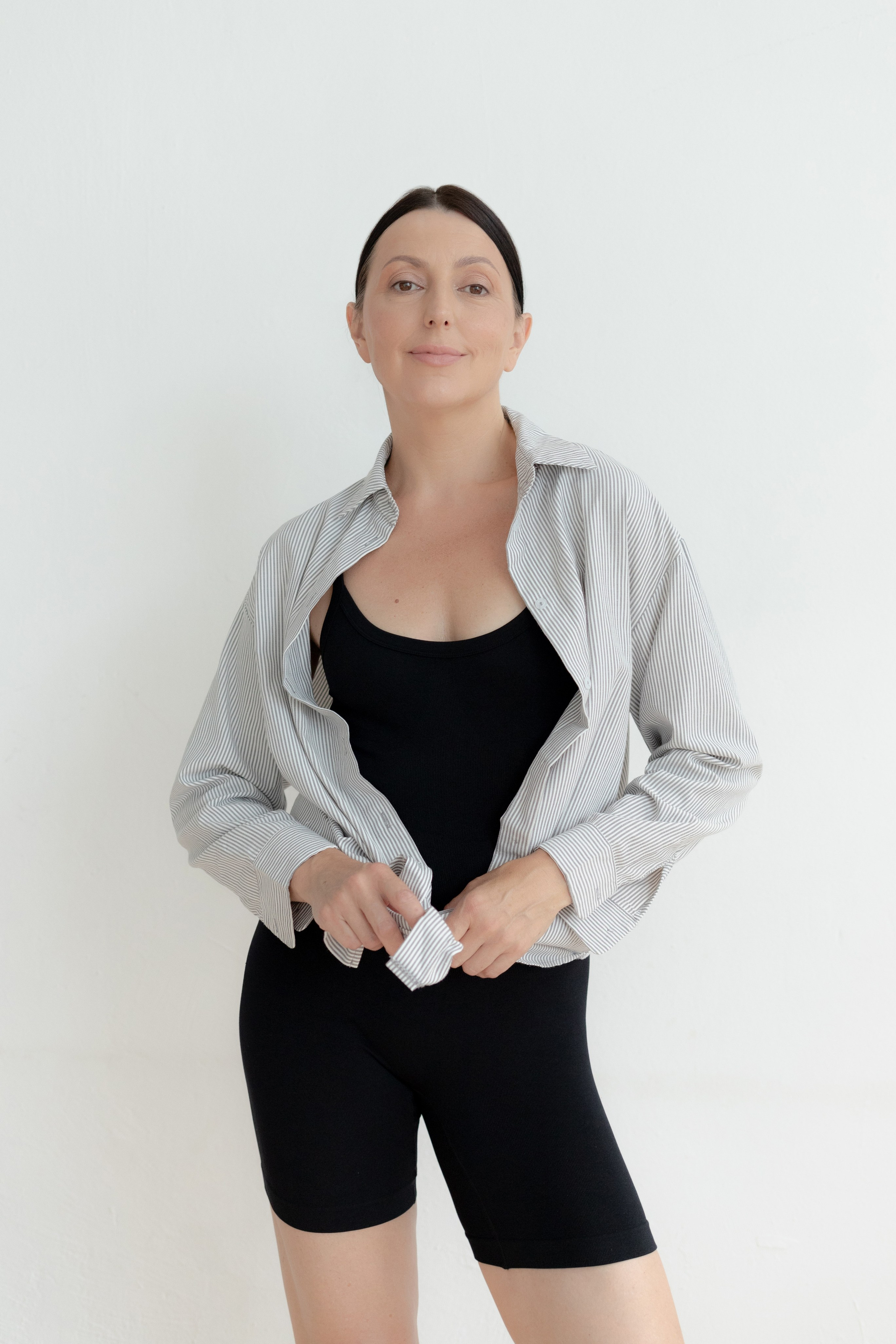 Модель для предметной съемки Евгения Д. С.-Пб| Sale Easy