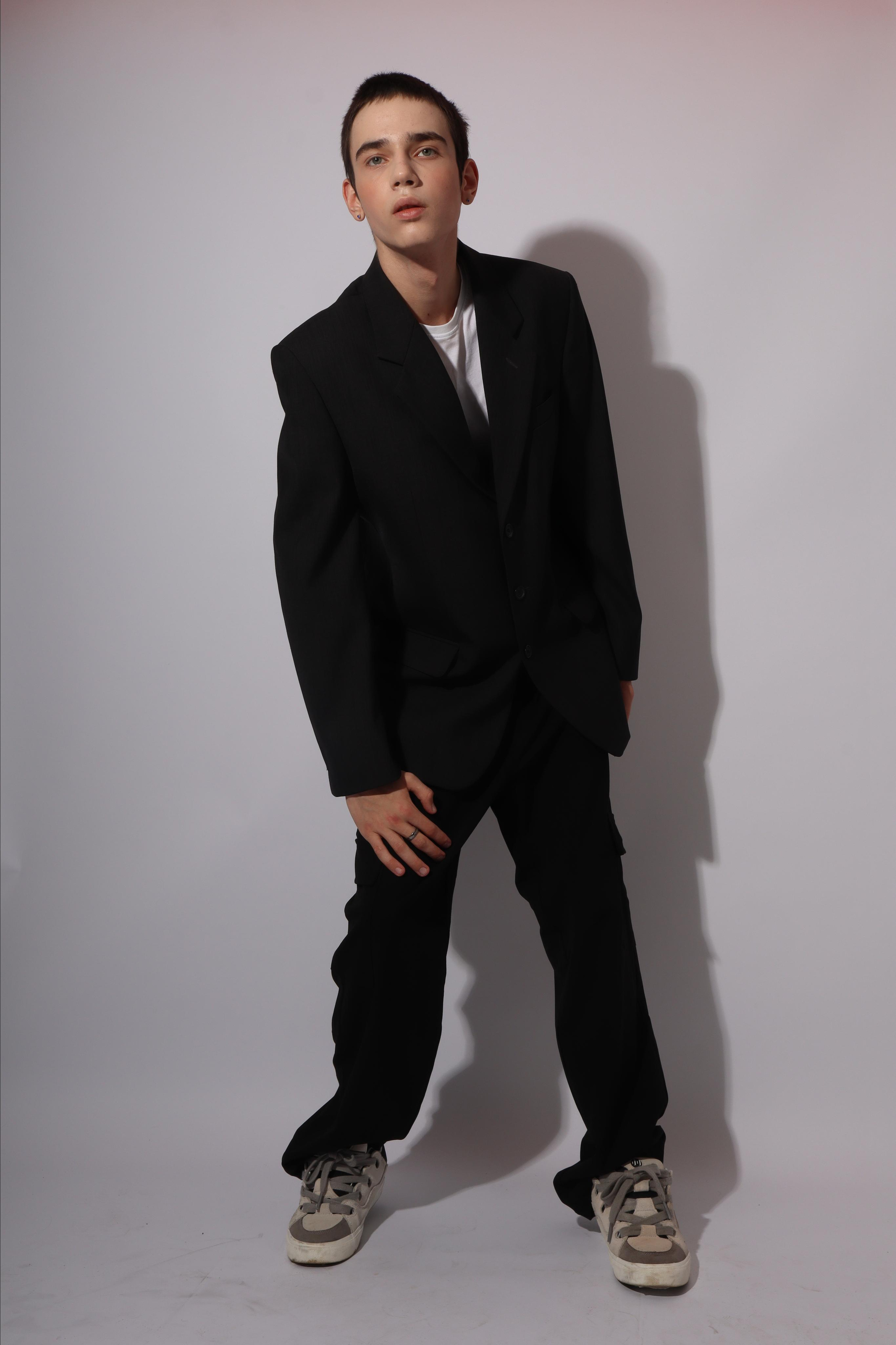 Модель для предметной съемки Дмитрий З. Москва | Sale Easy