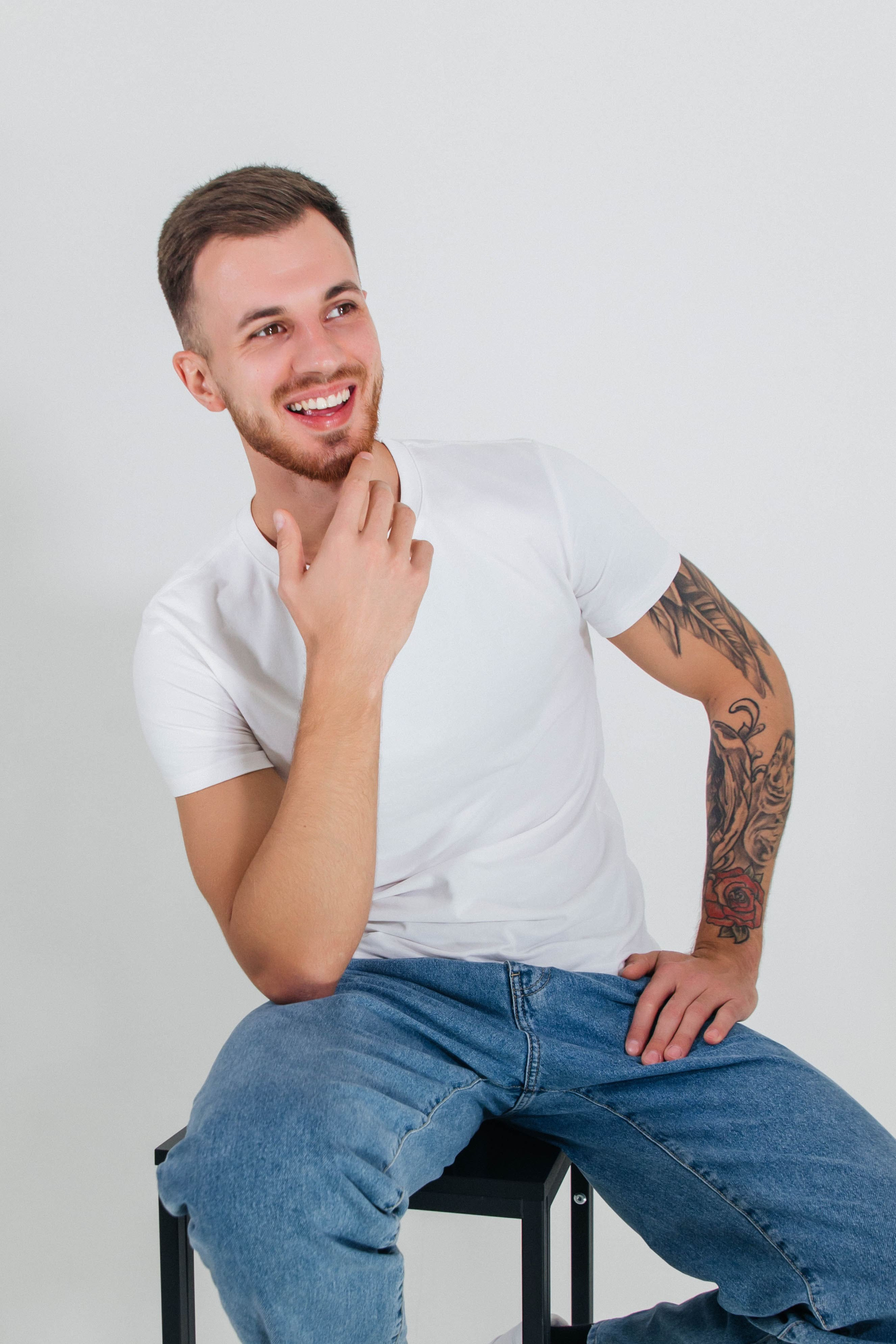 Модель для предметной съемки Евгений id 20 106 Сочи| Sale Easy